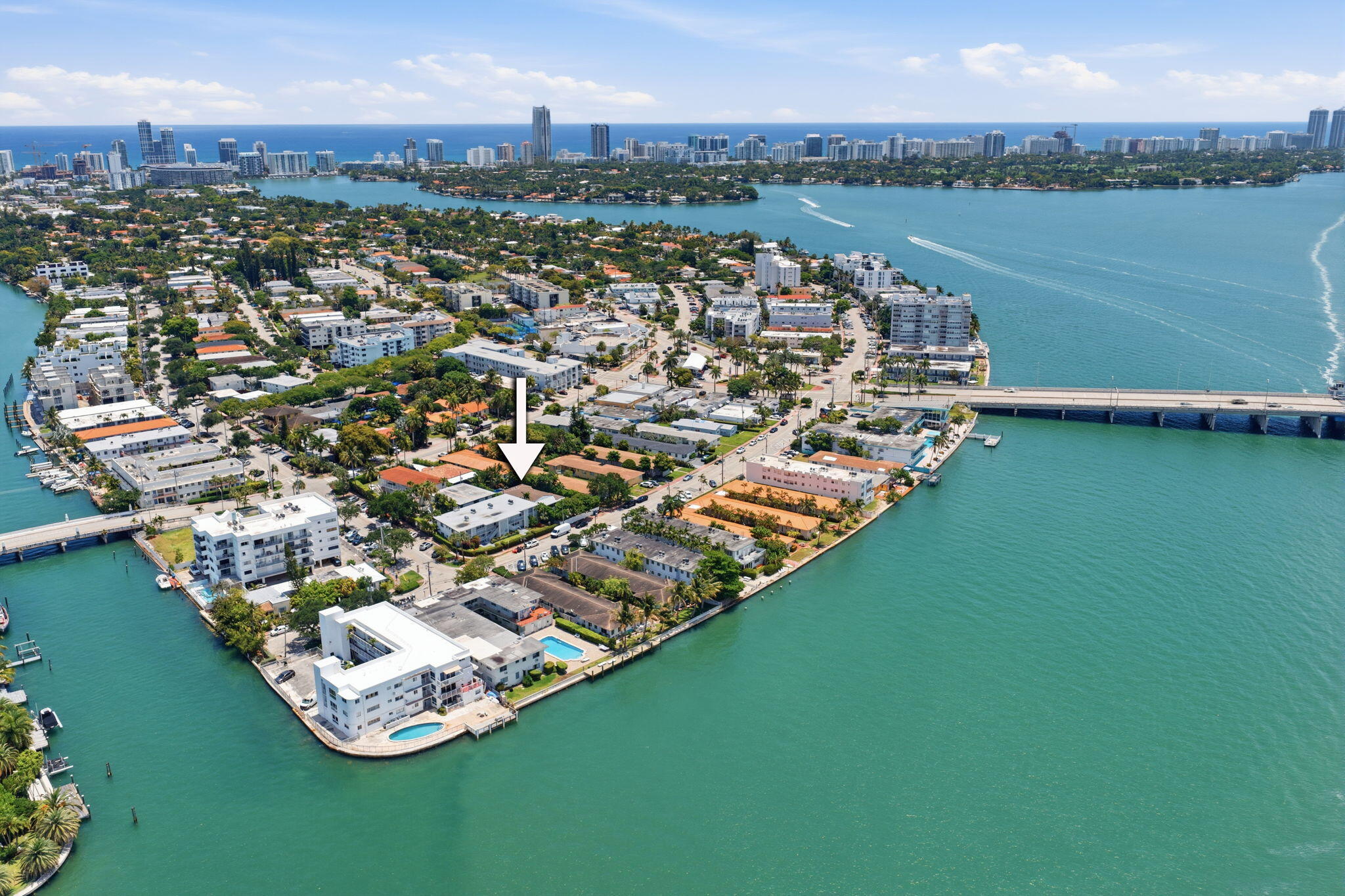 2183 Bay Miami Beach, FL 33141