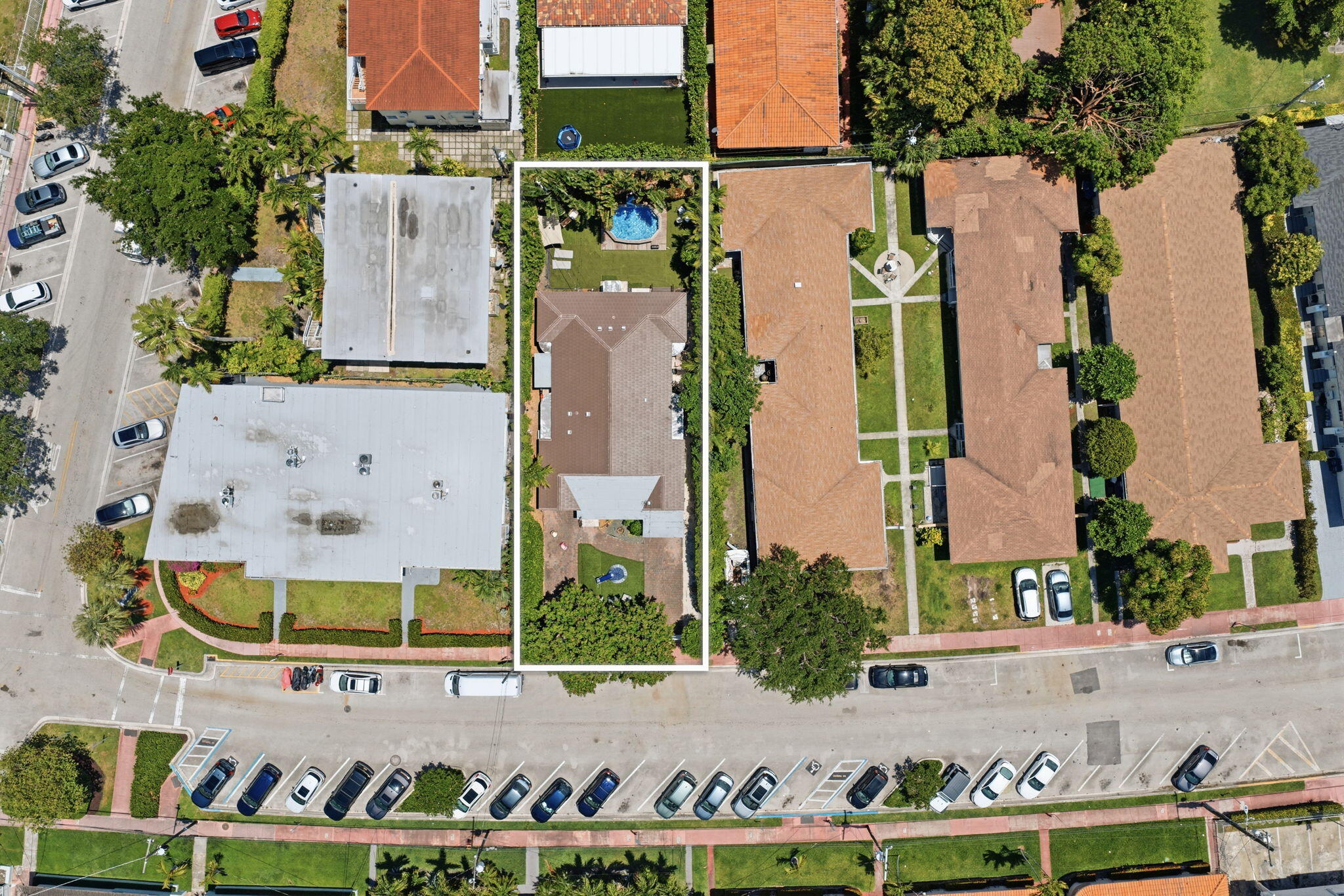2183 Bay Miami Beach, FL 33141