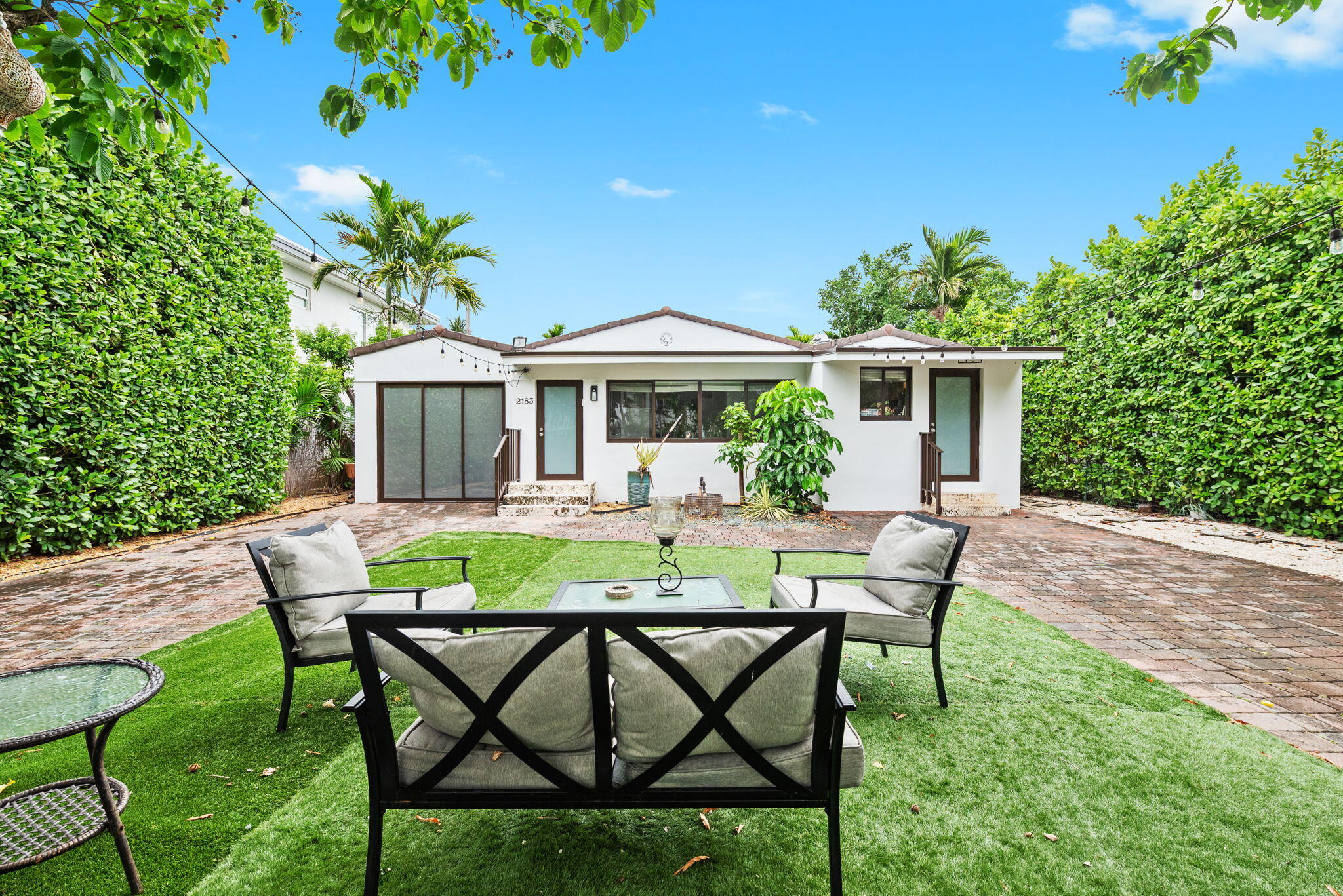 2183 Bay Miami Beach, FL 33141