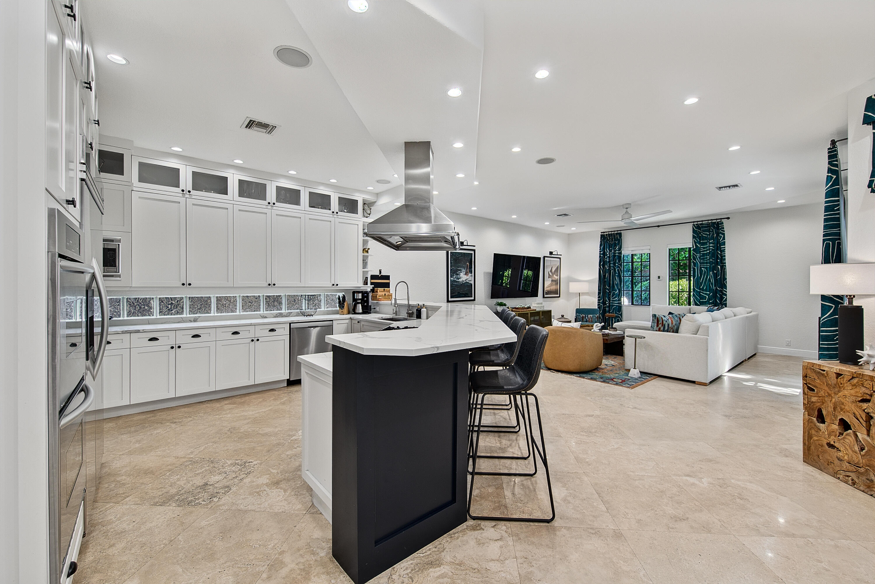 804 N Rio Vis Fort Lauderdale, FL 33301