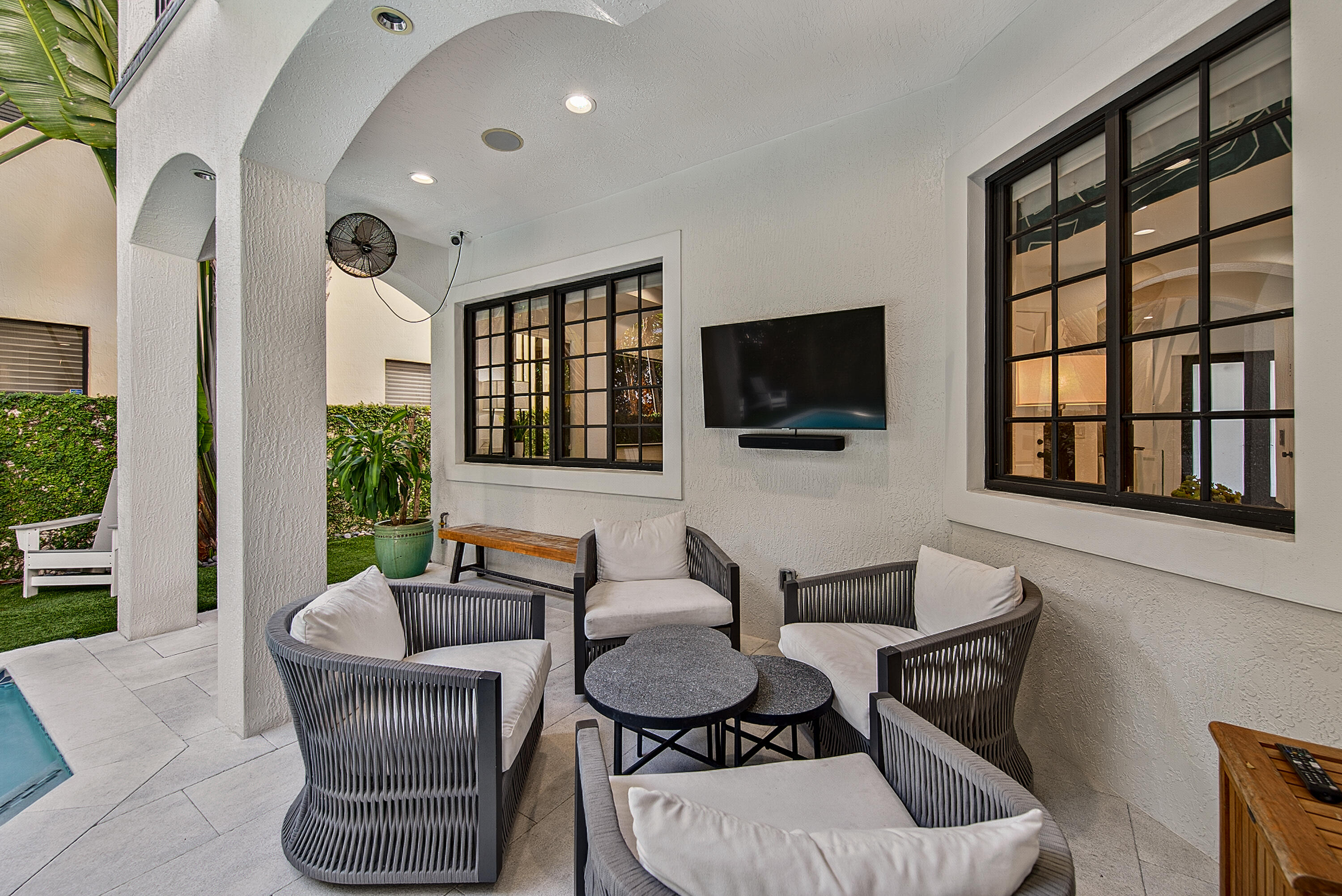 804 N Rio Vis Fort Lauderdale, FL 33301