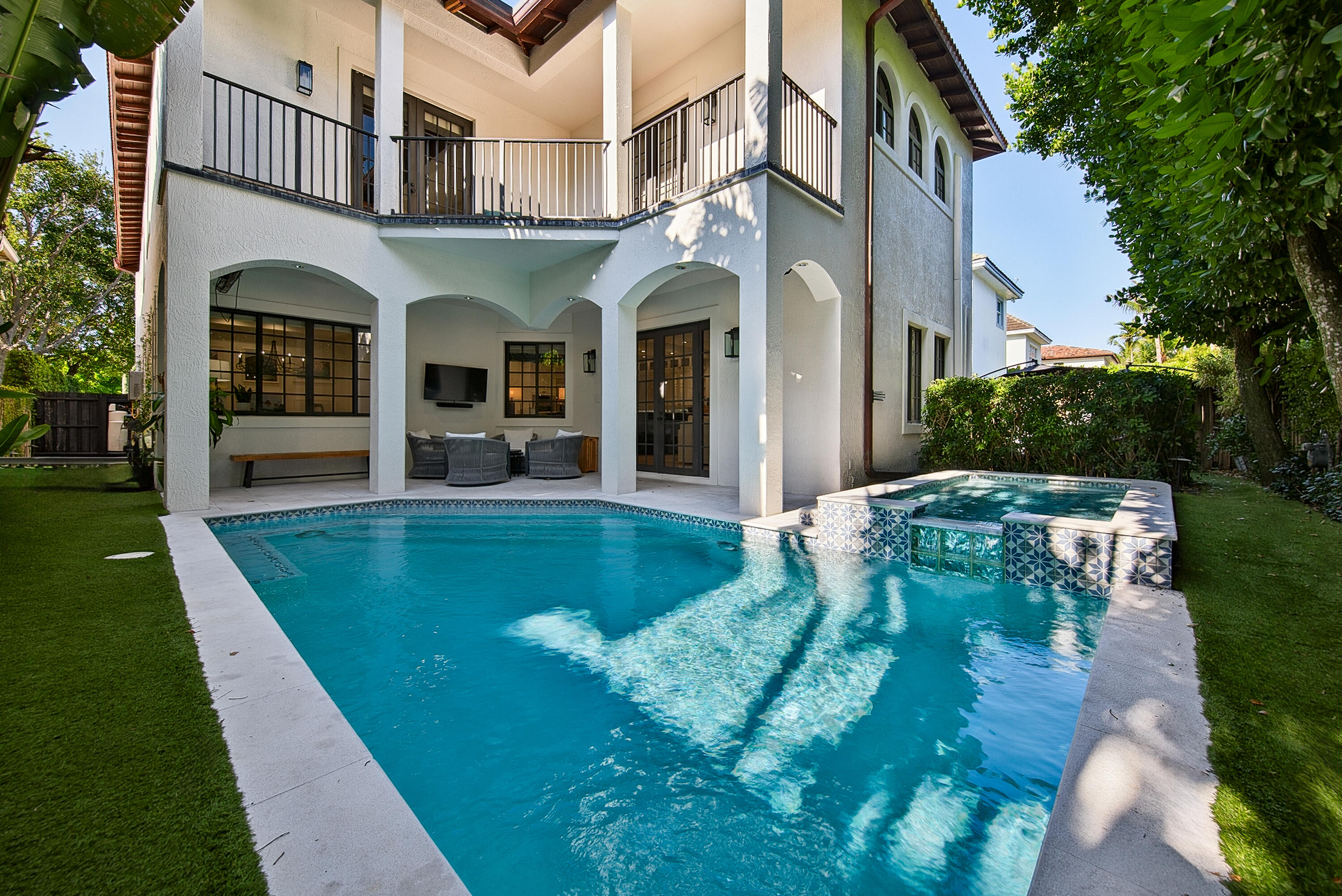 804 N Rio Vis Fort Lauderdale, FL 33301