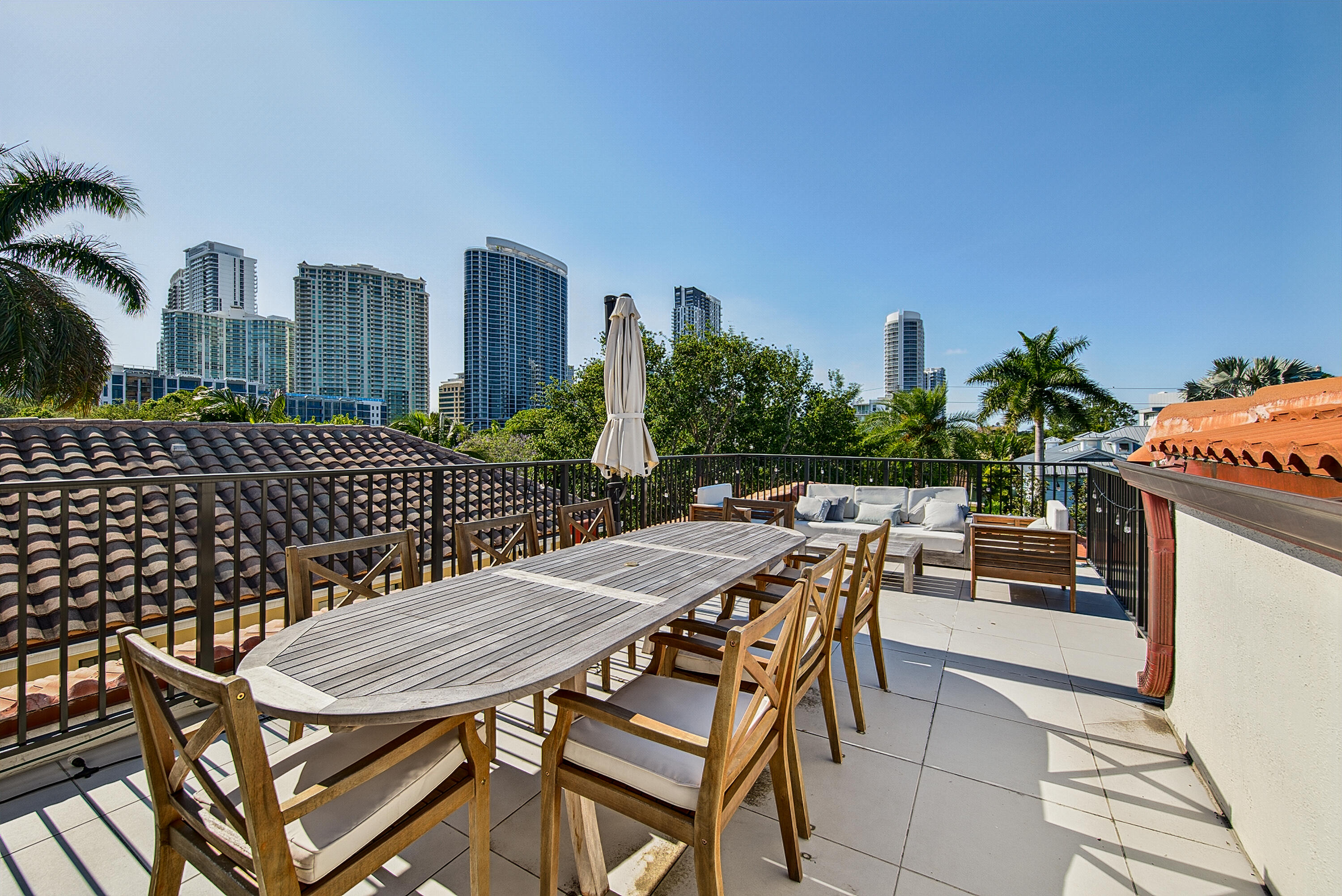 804 N Rio Vis Fort Lauderdale, FL 33301