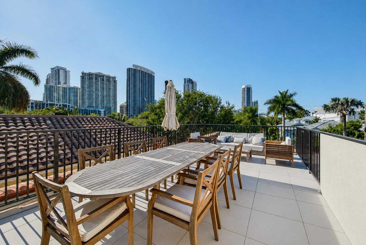 804 N Rio Vis Fort Lauderdale, FL 33301