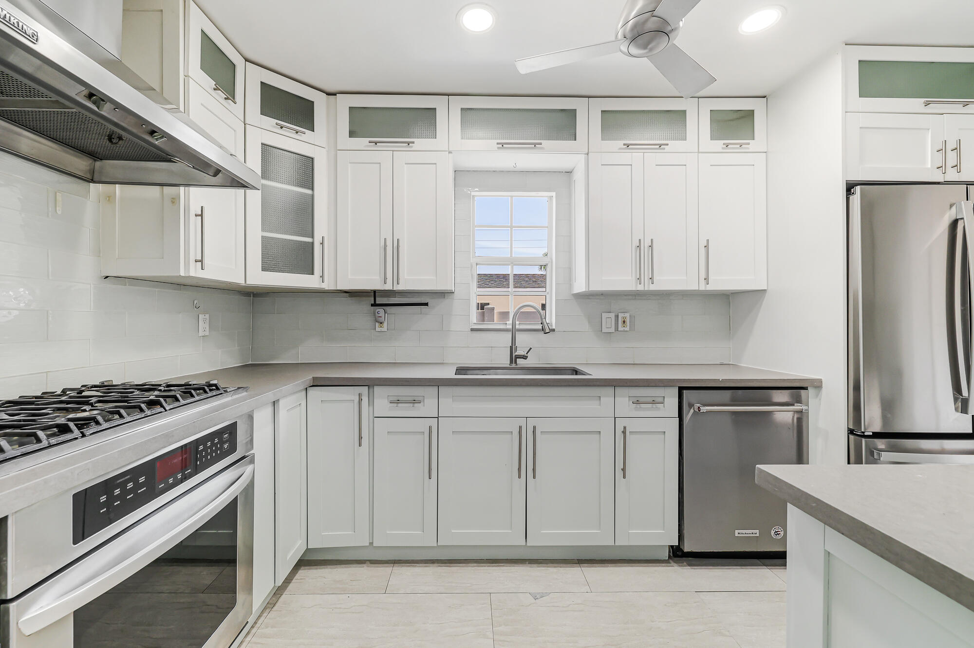 1432 NE 2nd Fort Lauderdale, FL 33304