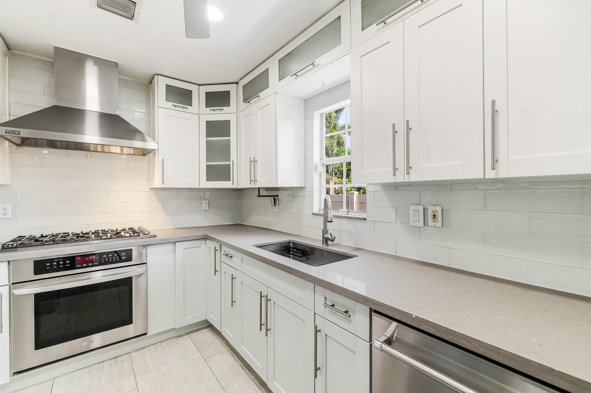 1432 NE 2nd Fort Lauderdale, FL 33304