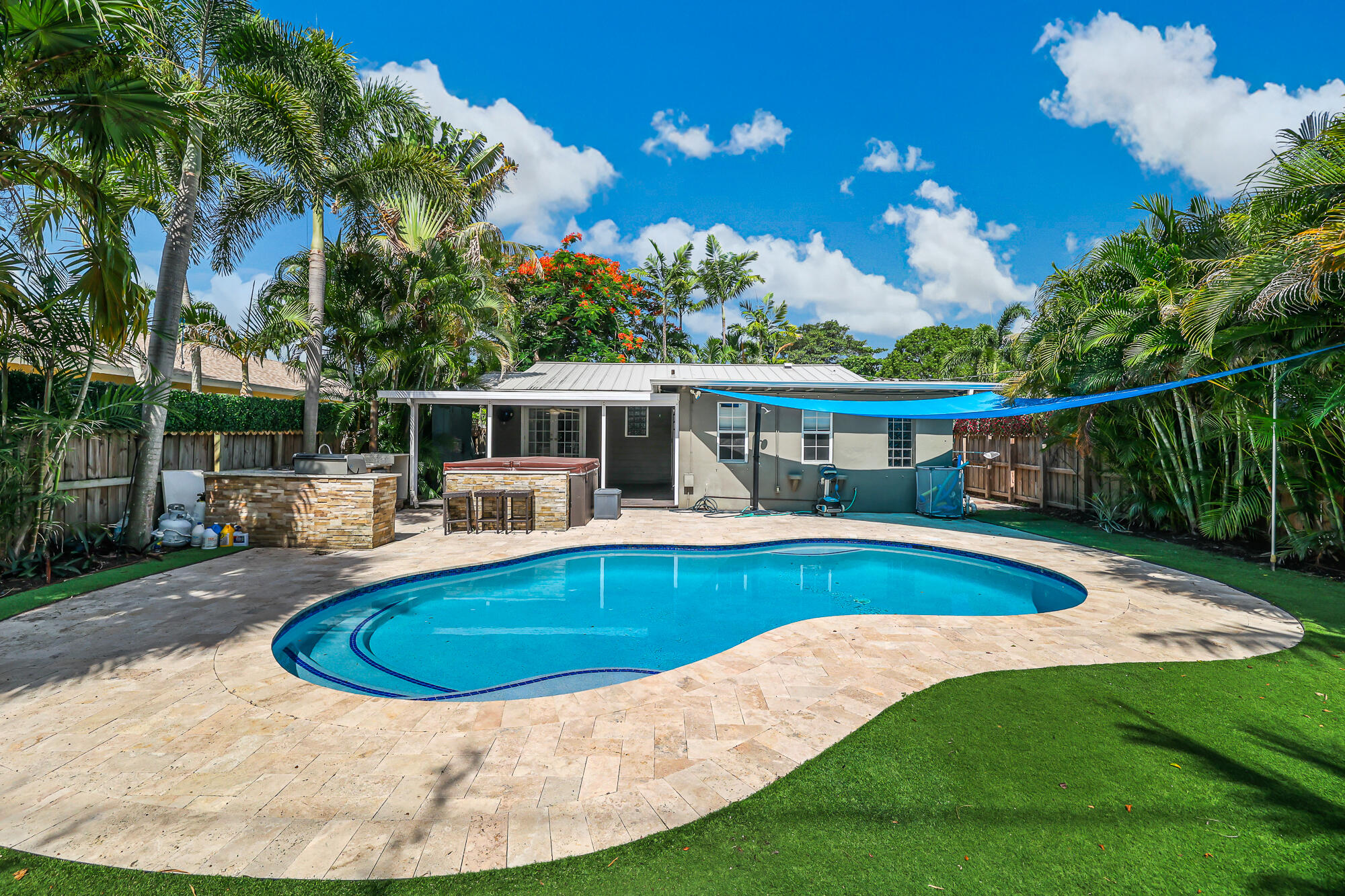 1432 NE 2nd Fort Lauderdale, FL 33304