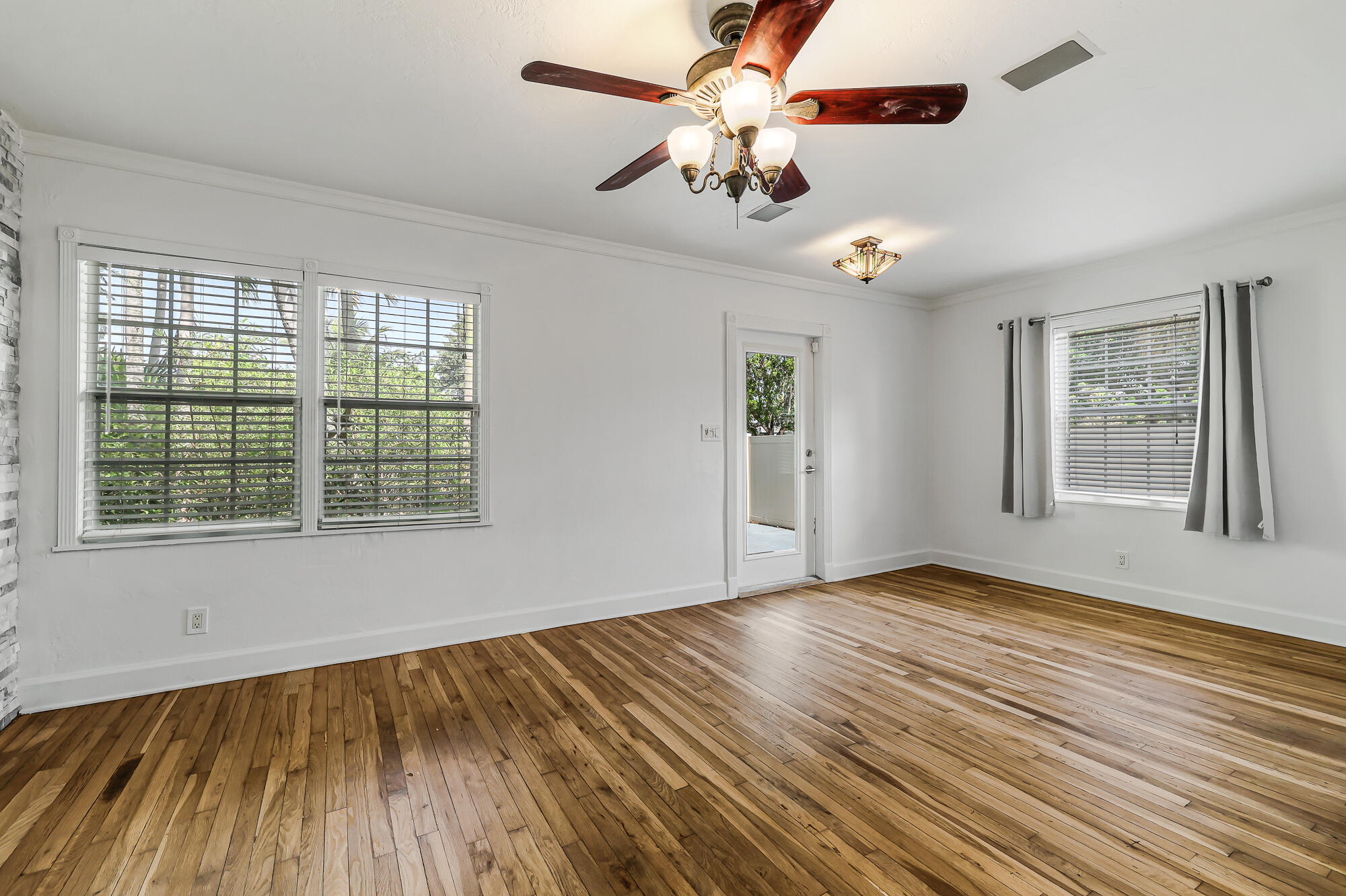 1432 NE 2nd Fort Lauderdale, FL 33304