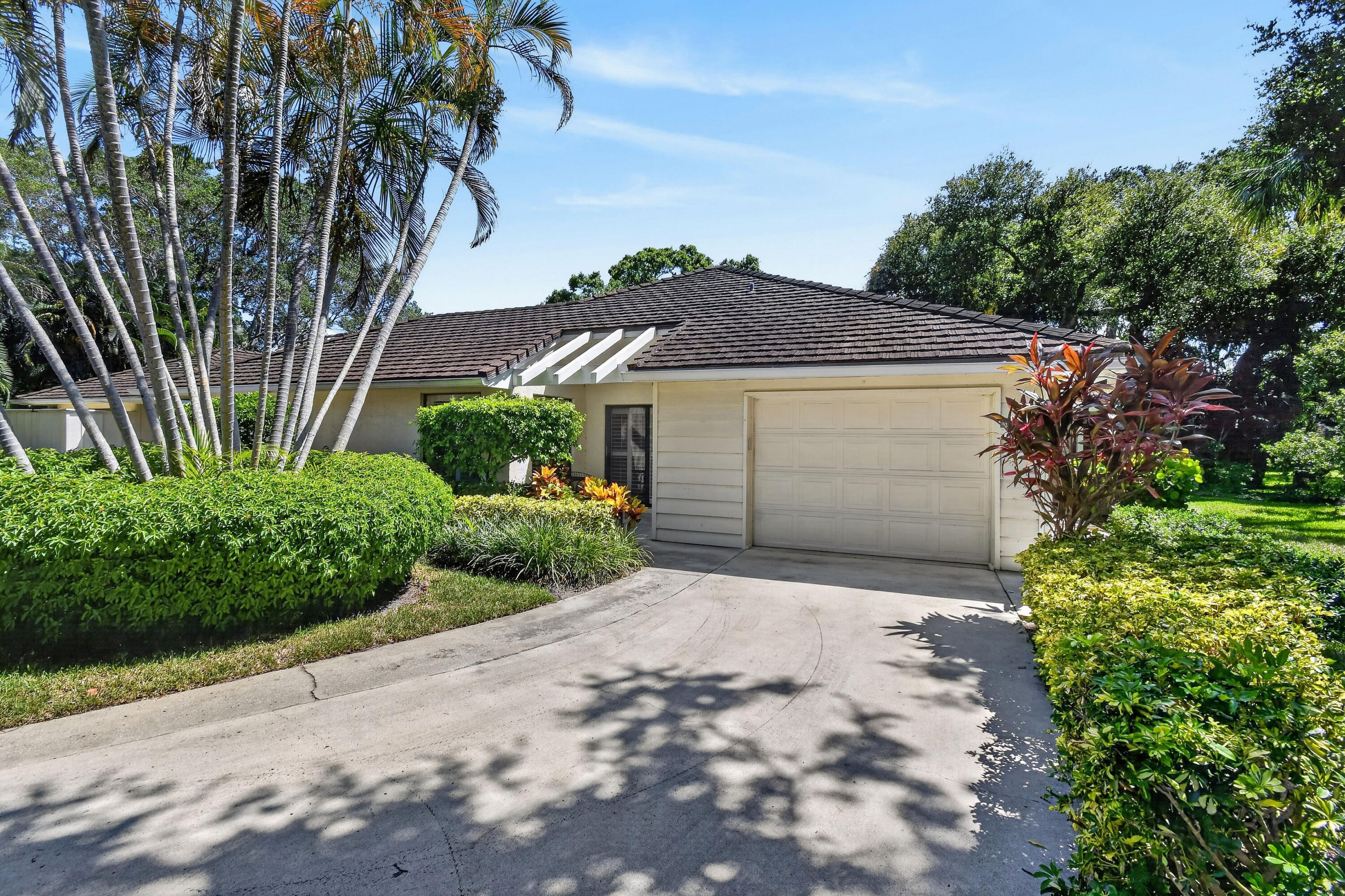 11453 Shady Oaks