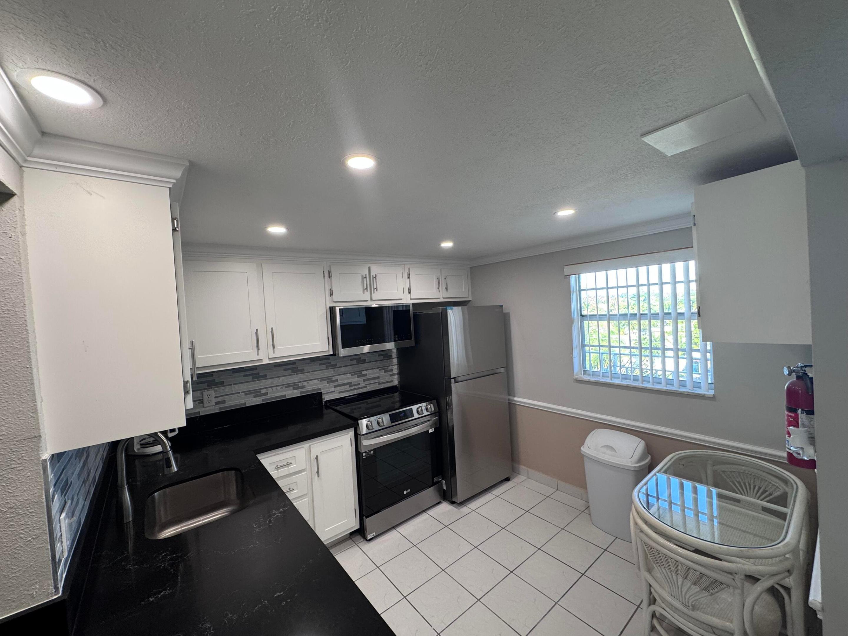 300 NE 26th #4030