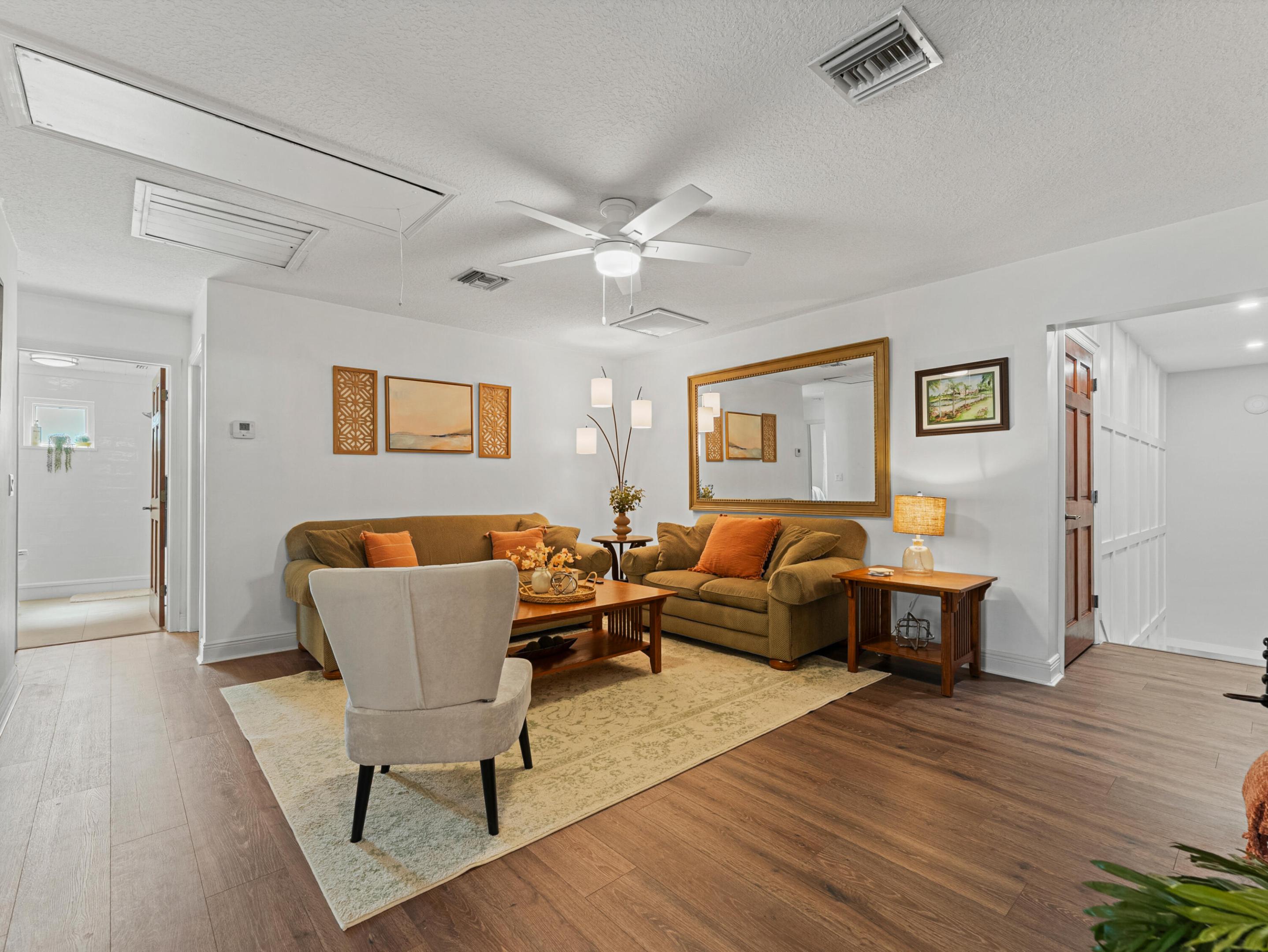7090 49th St Vero Beach, FL 32967