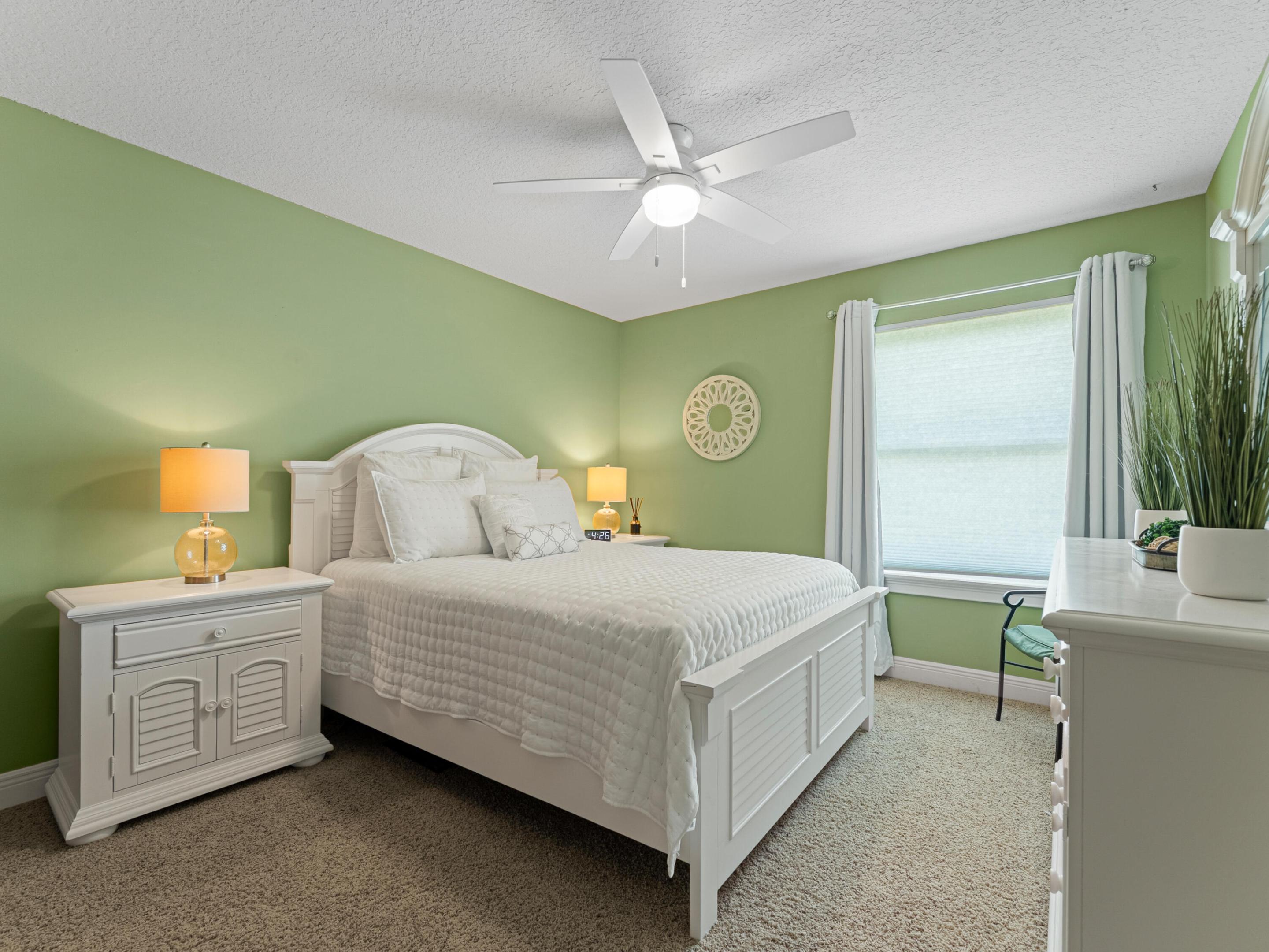 7090 49th St Vero Beach, FL 32967