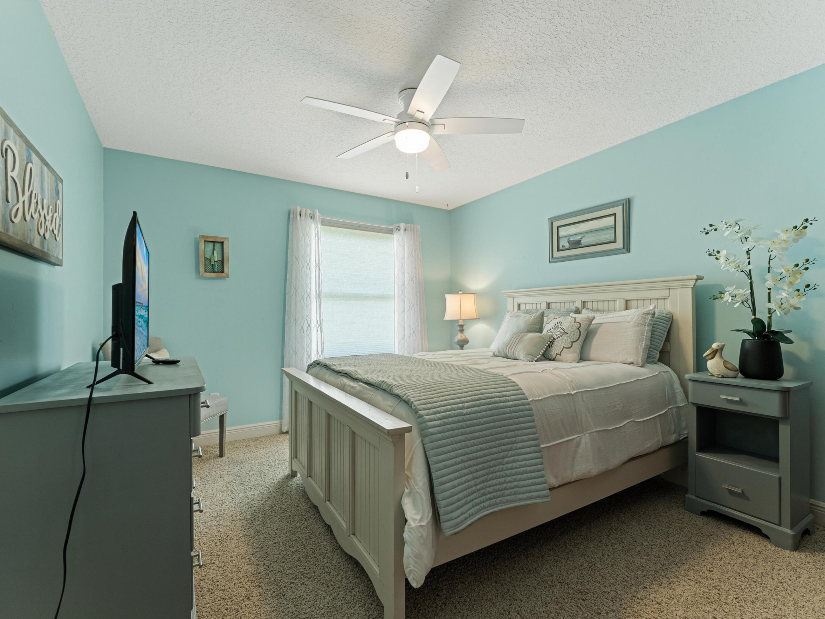 7090 49th St Vero Beach, FL 32967
