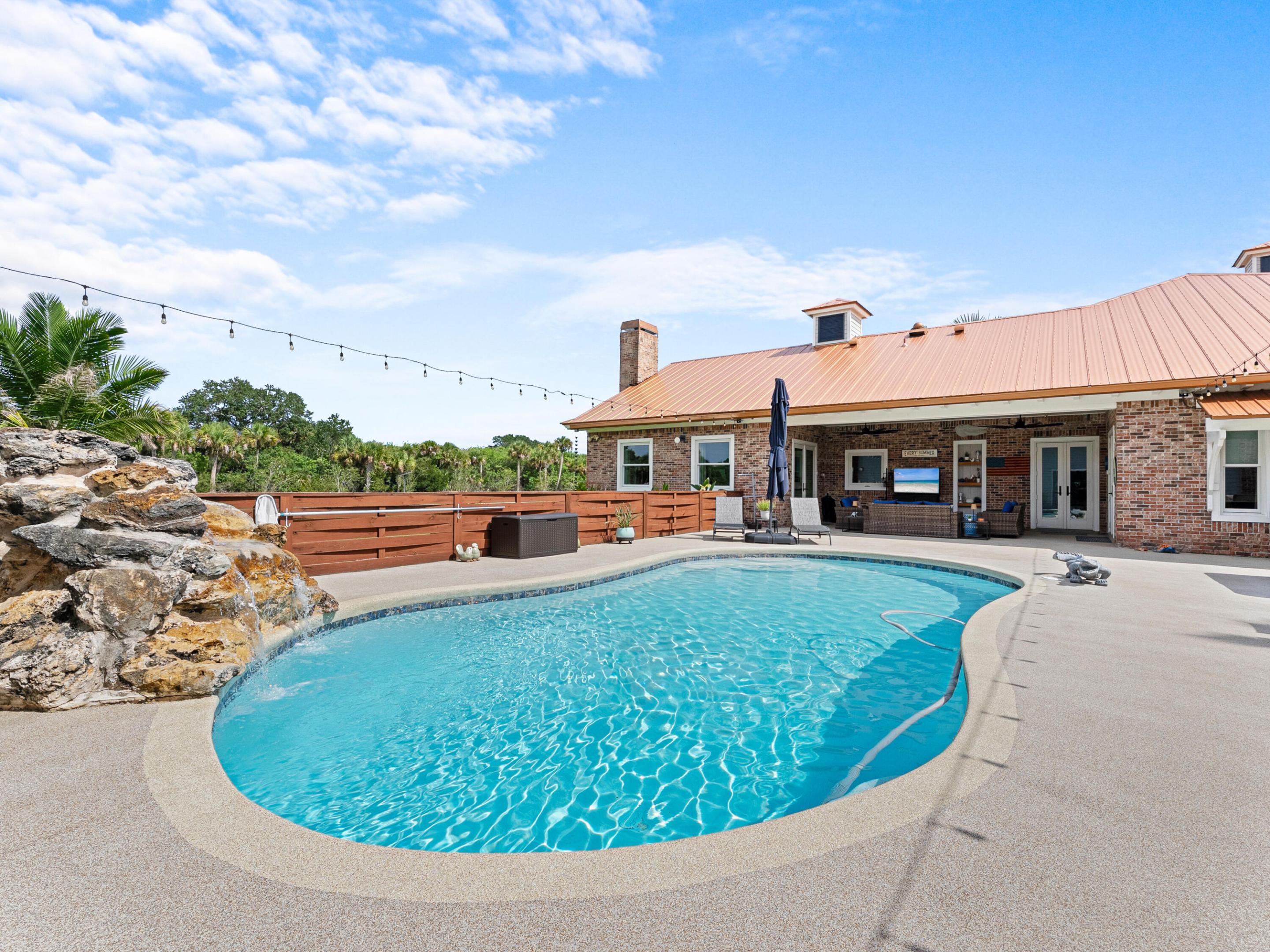 7090 49th St Vero Beach, FL 32967