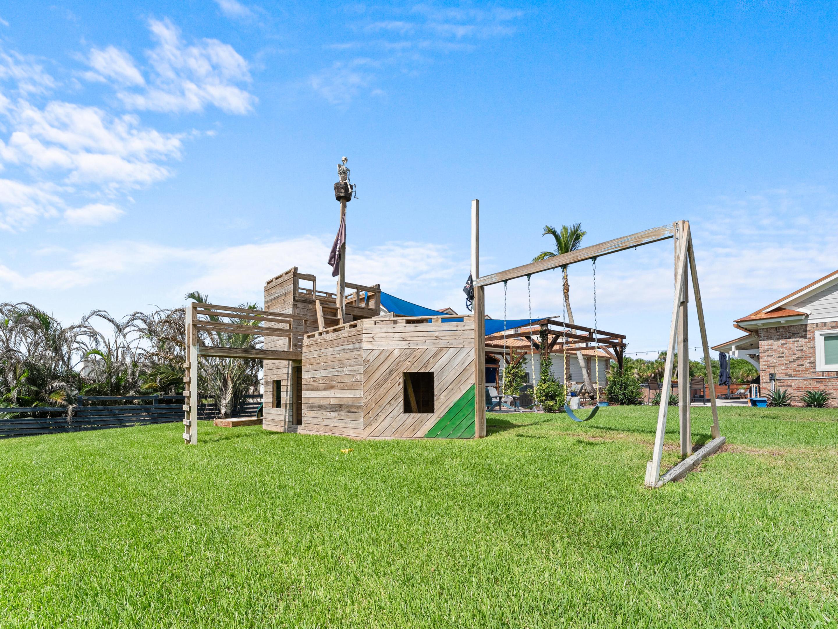 7090 49th St Vero Beach, FL 32967