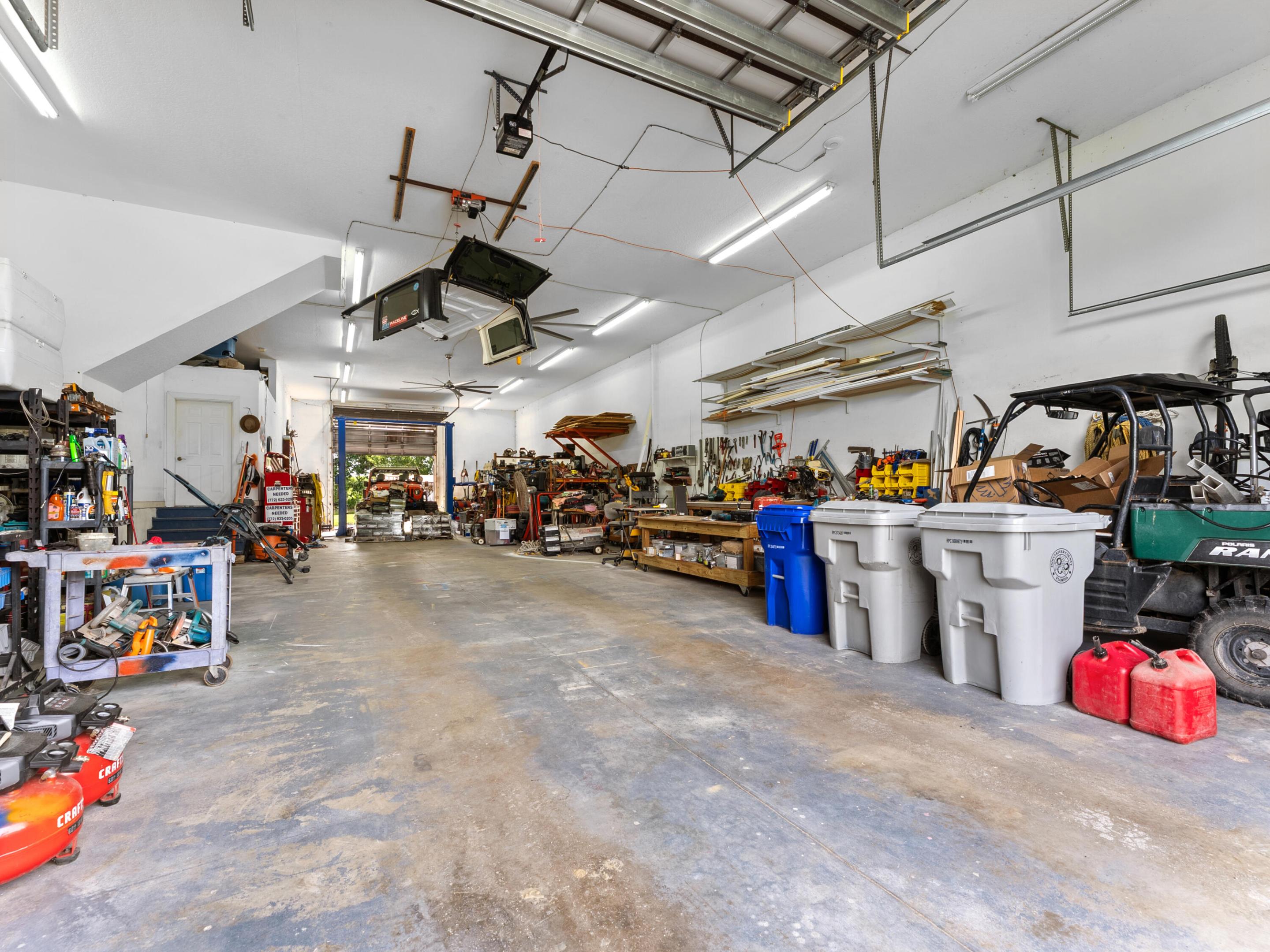7090 49th St Vero Beach, FL 32967