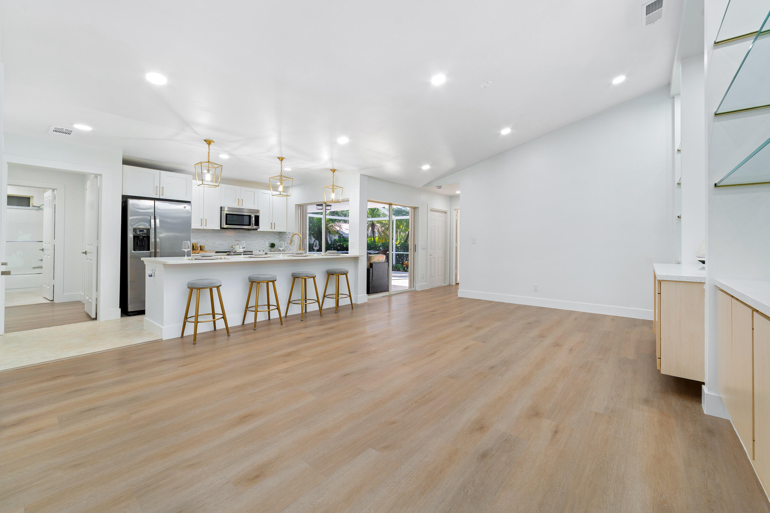 2301 Pin Oak Palm Beach Gardens, FL 33410