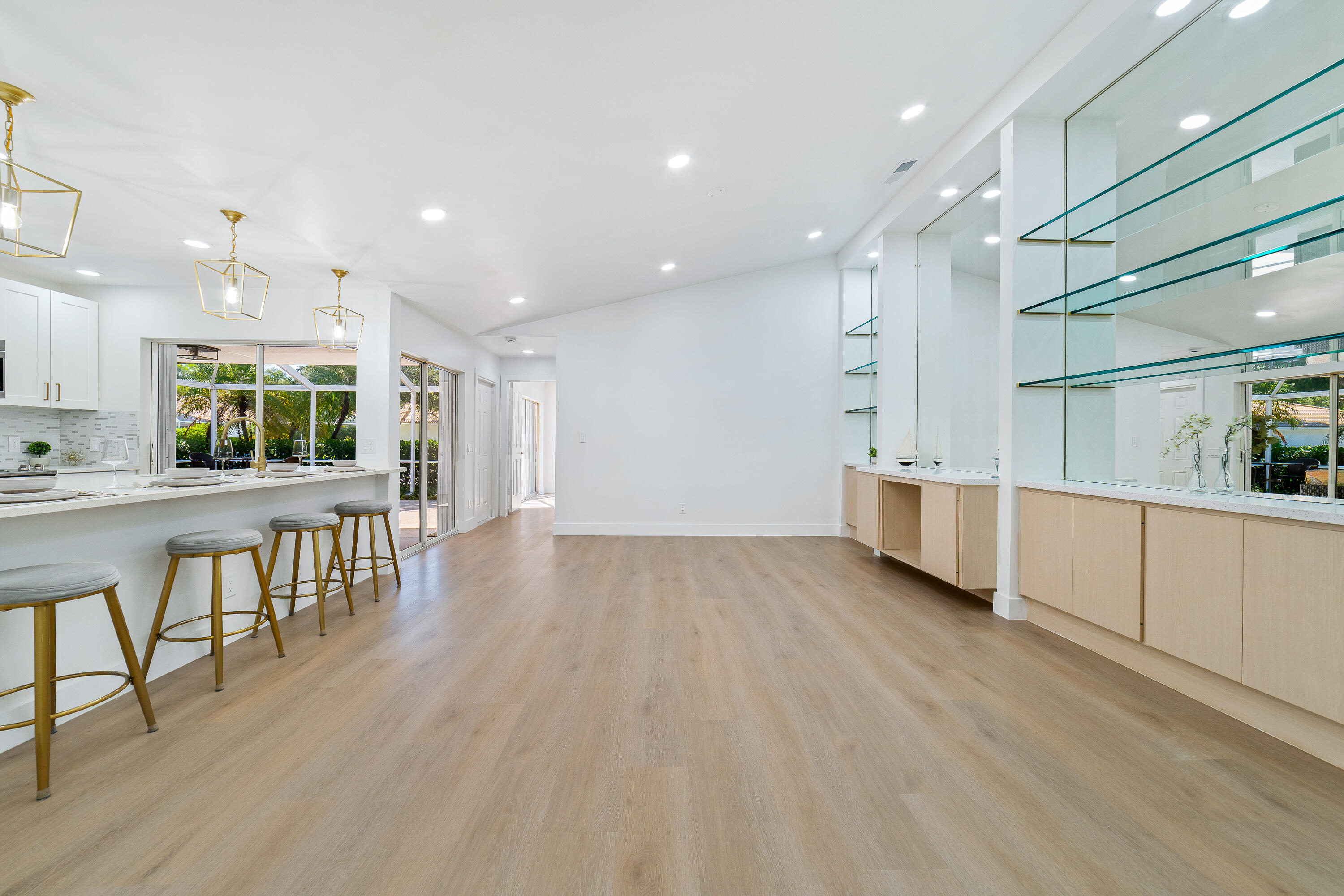 2301 Pin Oak Palm Beach Gardens, FL 33410