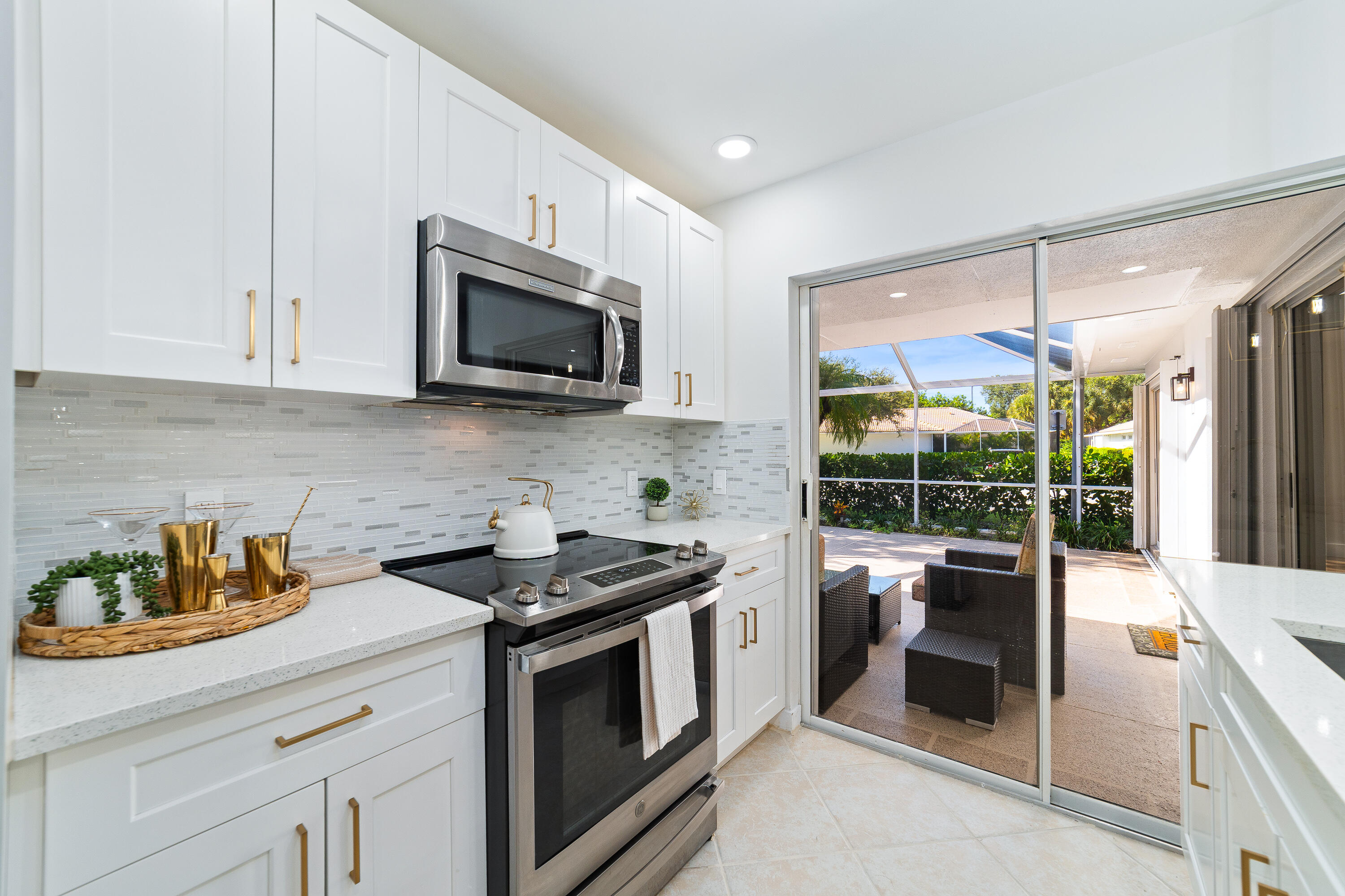 2301 Pin Oak Palm Beach Gardens, FL 33410