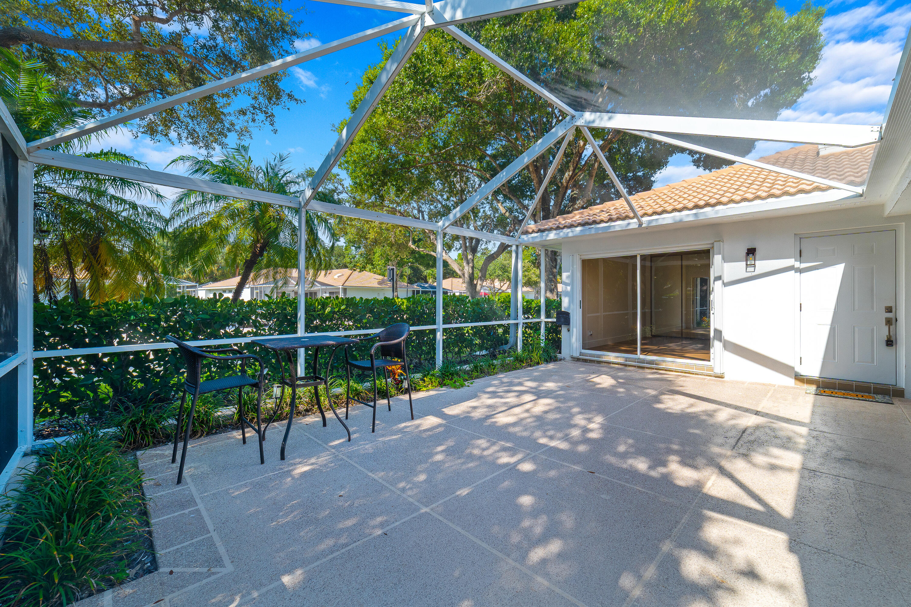 2301 Pin Oak Palm Beach Gardens, FL 33410
