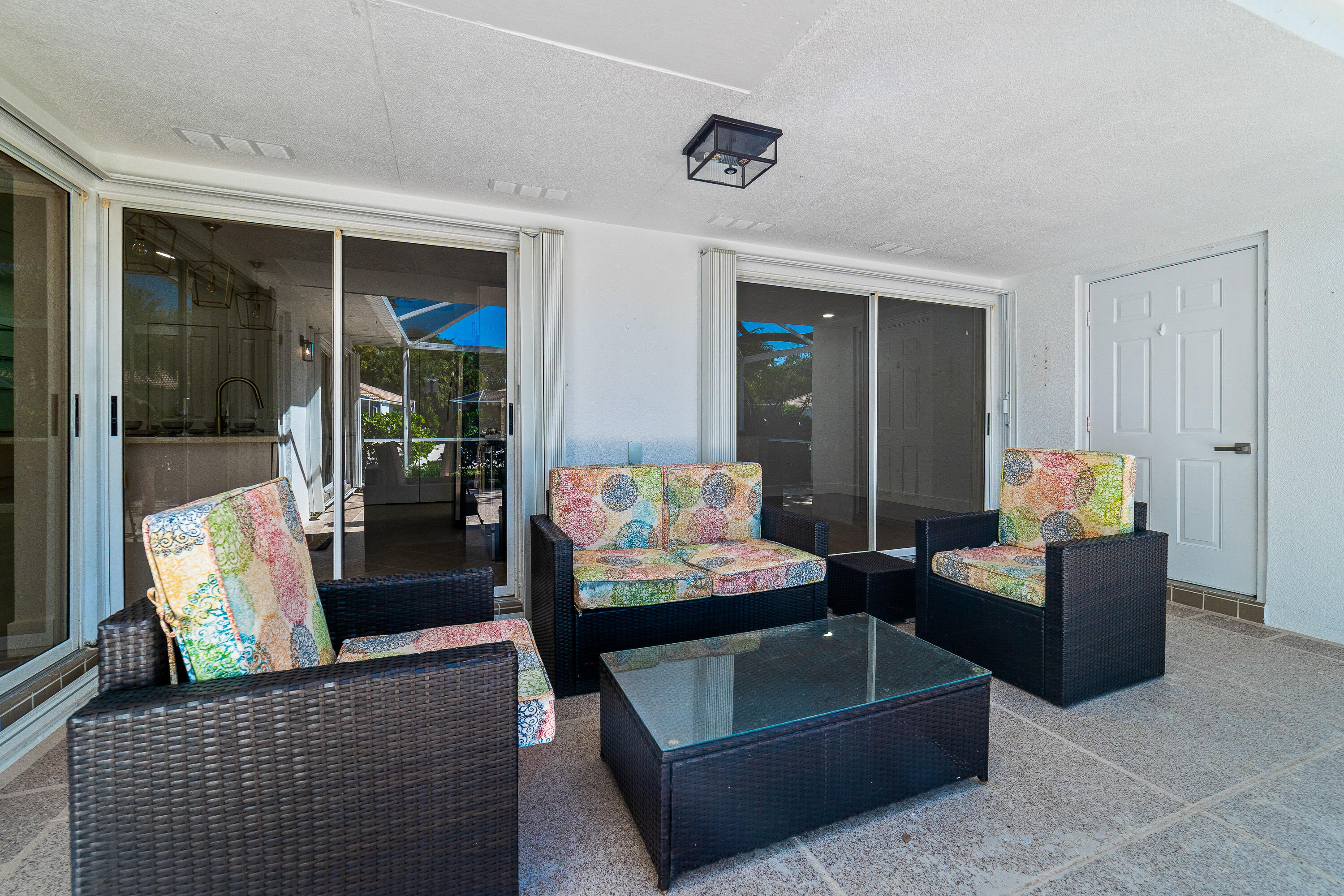 2301 Pin Oak Palm Beach Gardens, FL 33410