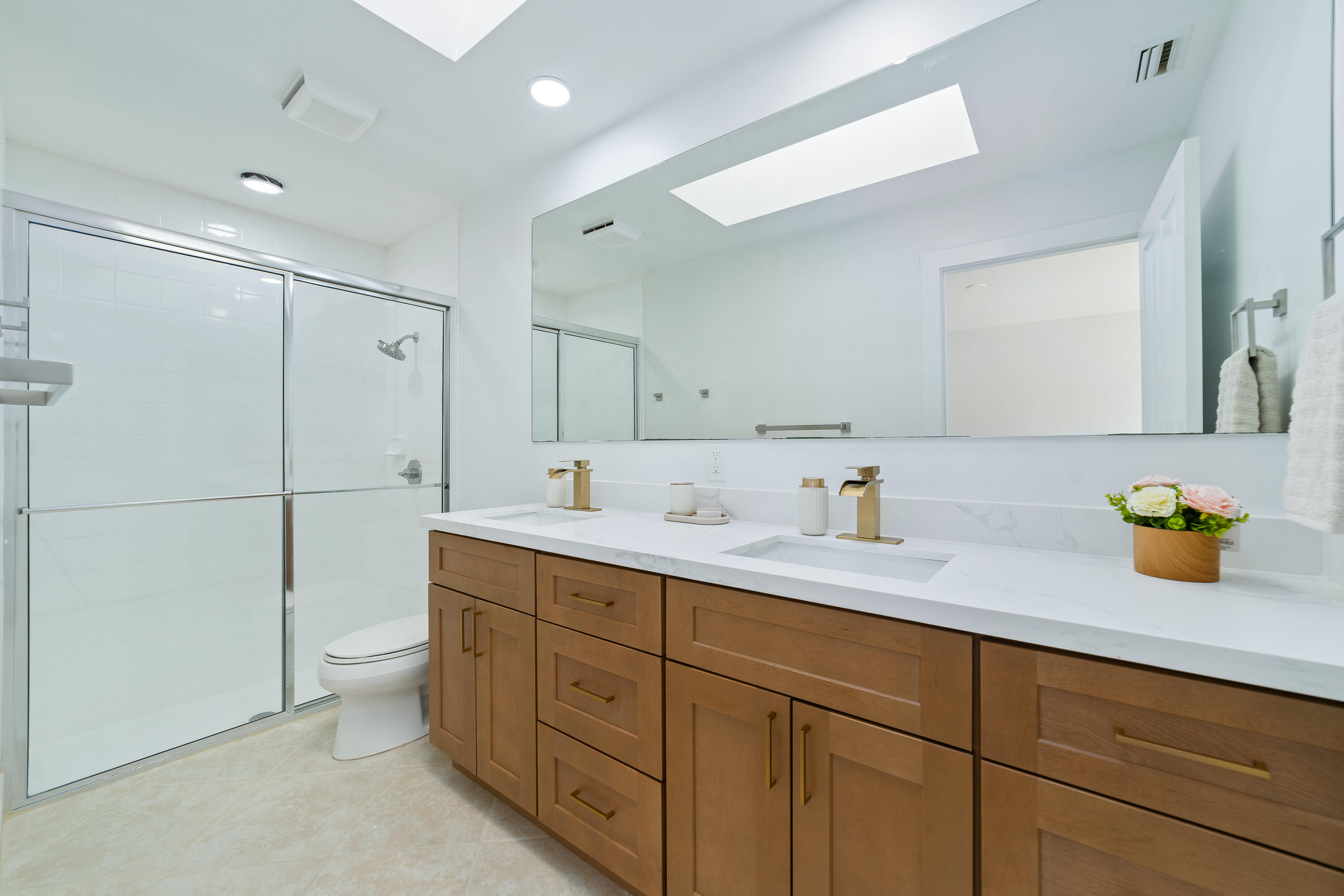 2301 Pin Oak Palm Beach Gardens, FL 33410