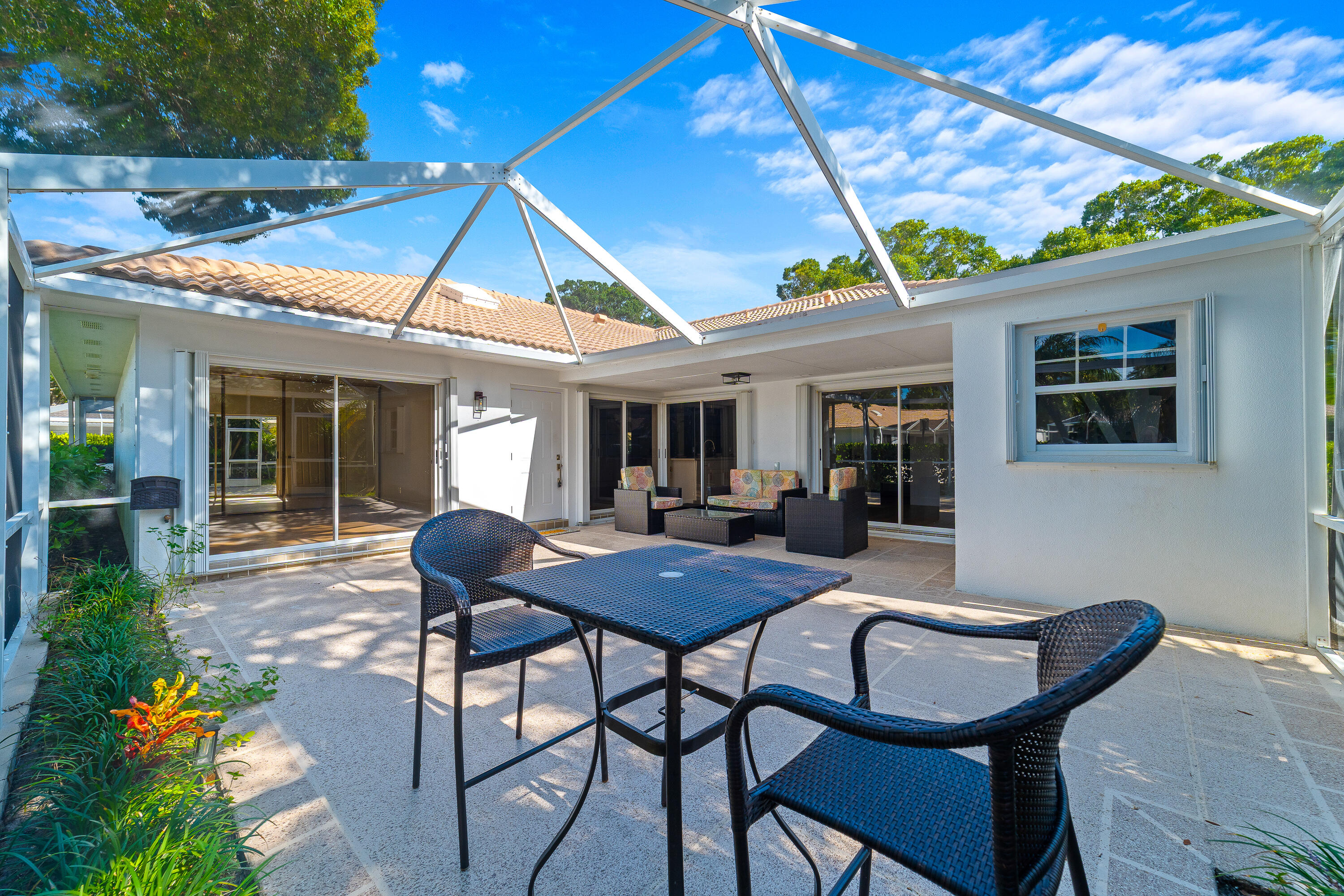 2301 Pin Oak Palm Beach Gardens, FL 33410