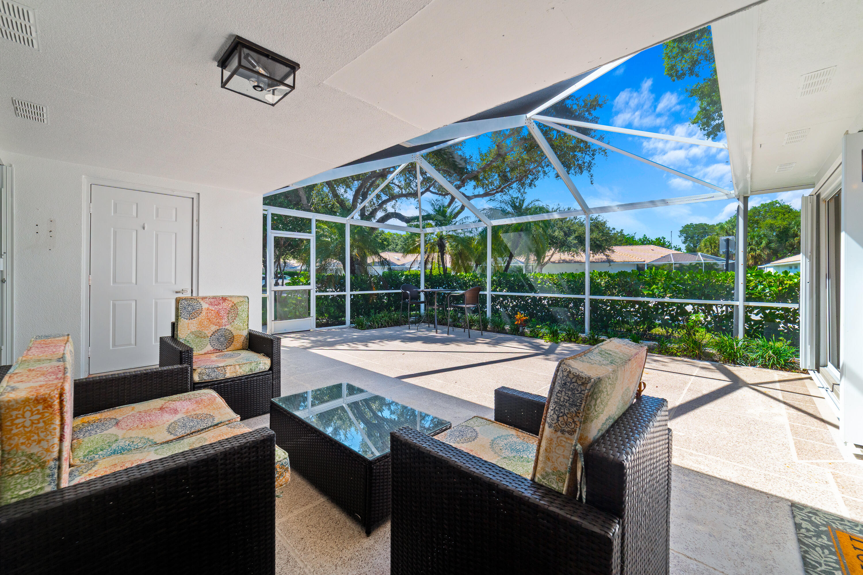 2301 Pin Oak Palm Beach Gardens, FL 33410