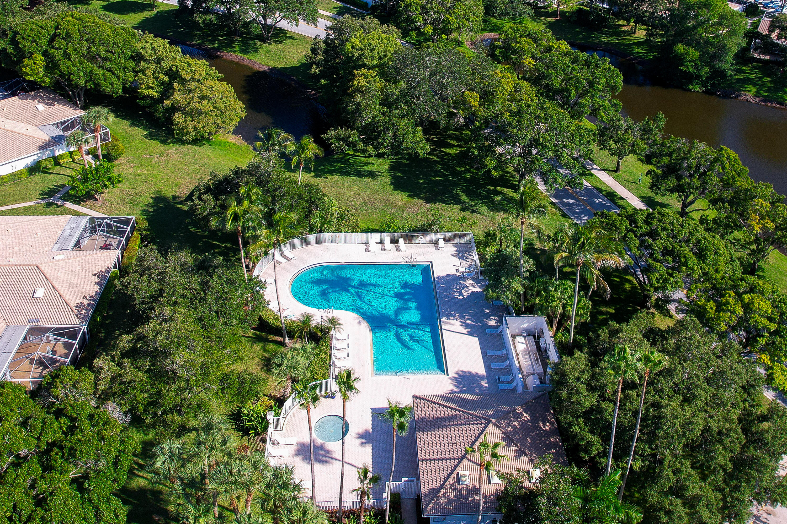 2301 Pin Oak Palm Beach Gardens, FL 33410
