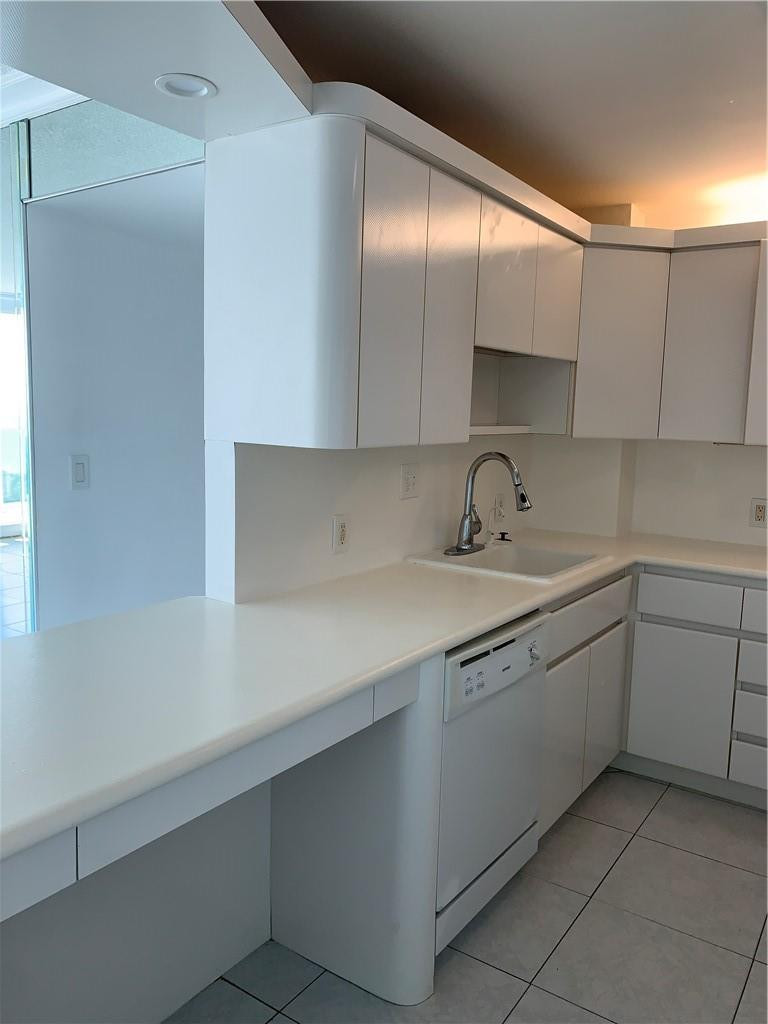 image Arlen House East9
