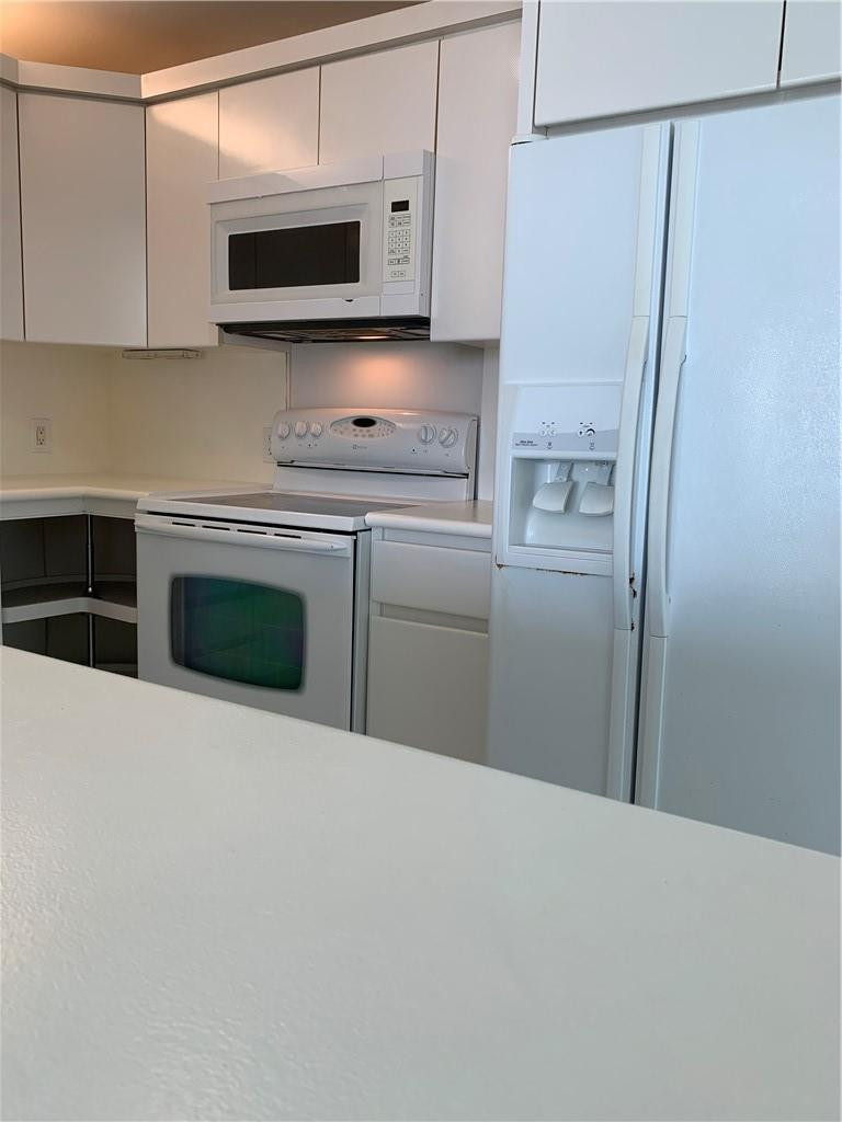 image Arlen House East10