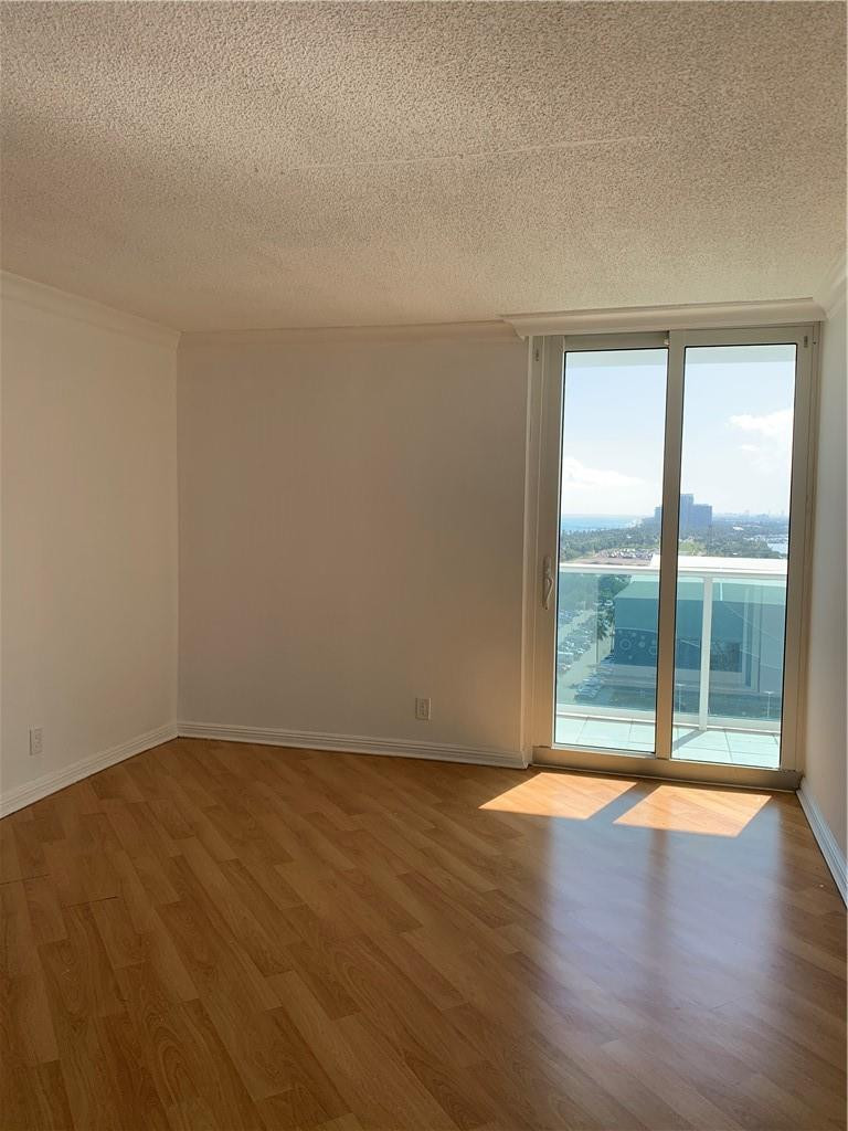 image Arlen House East13