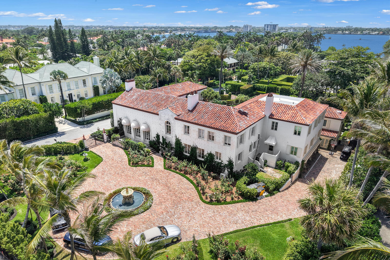 111 Via Del Lago Palm Beach, FL 33480