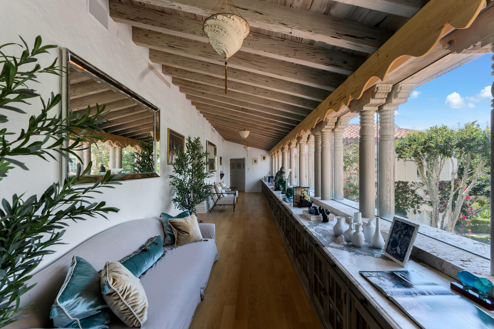111 Via Del Lago Palm Beach, FL 33480
