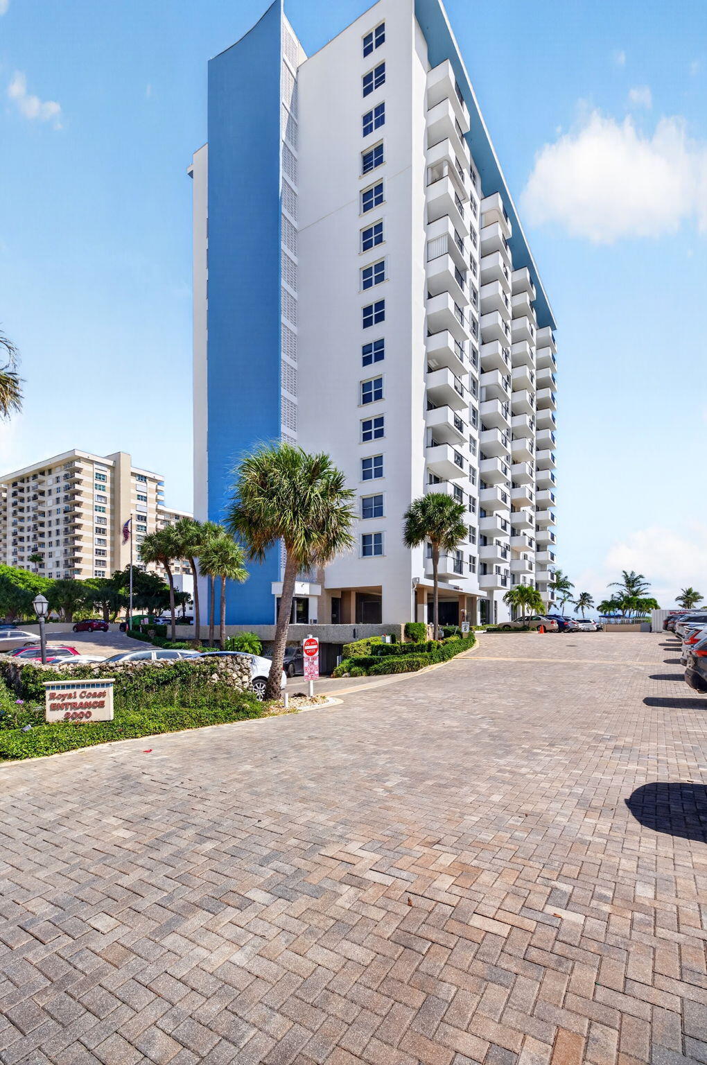 2000 S Ocean Blvd #3B
