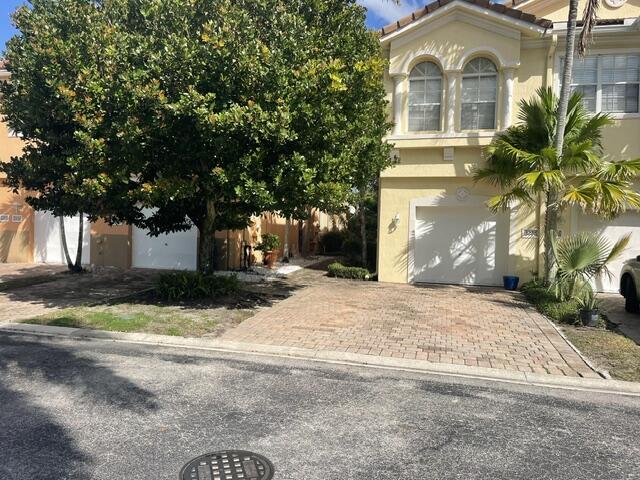 3228 Mirella Dr