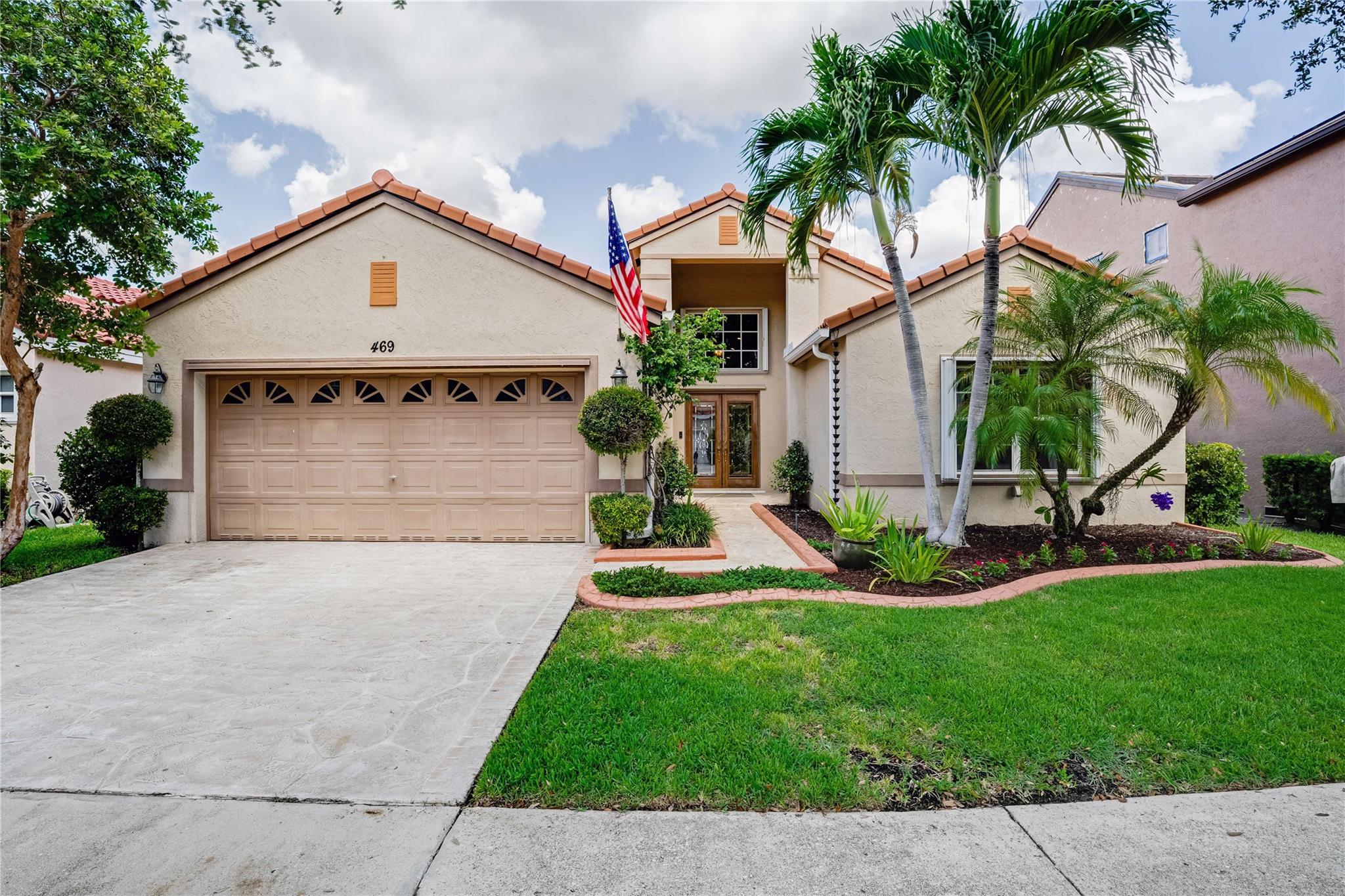 469 Cambridge Ln