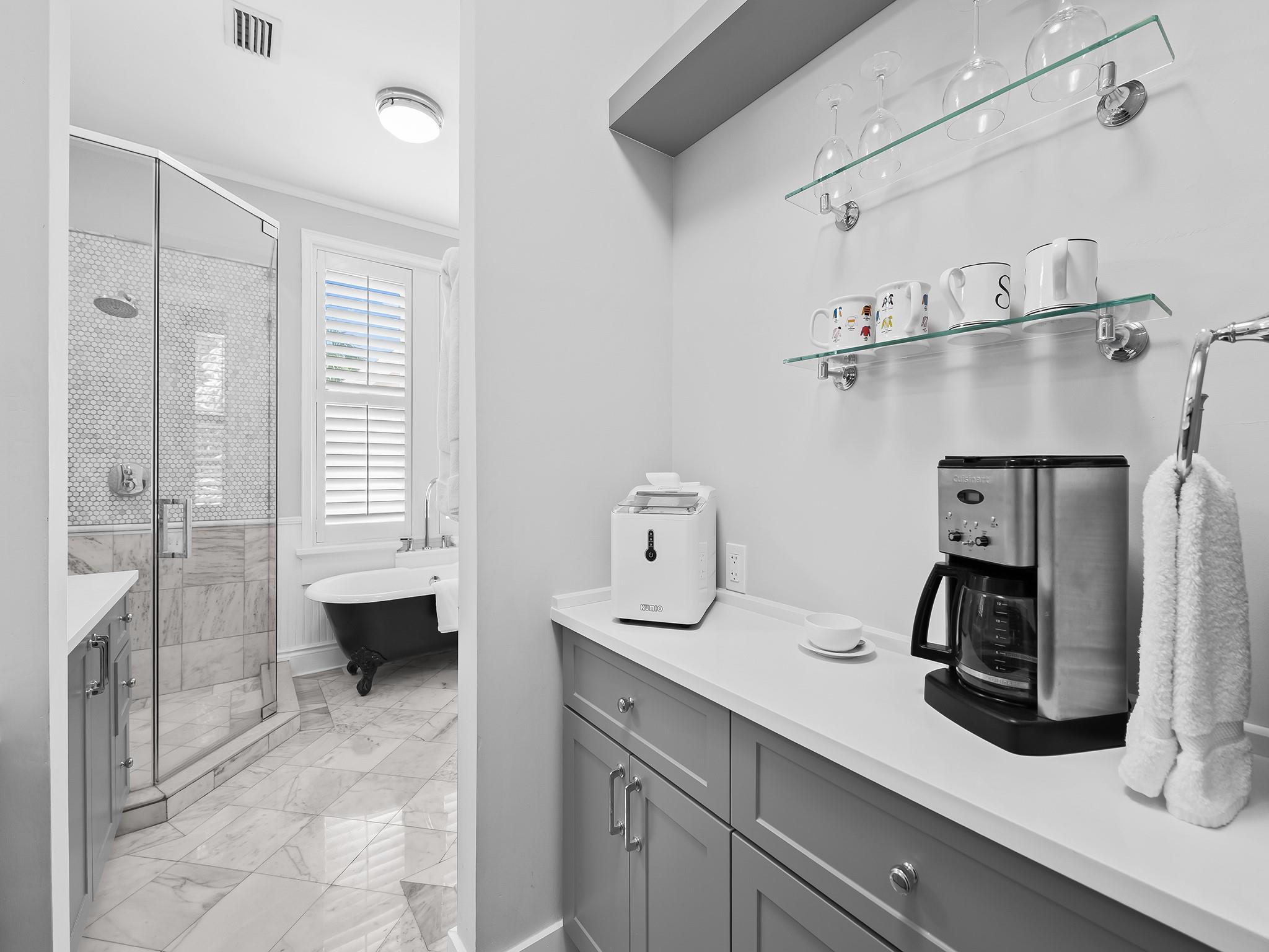 525 N Victoria Park Rd Fort Lauderdale, FL 33301