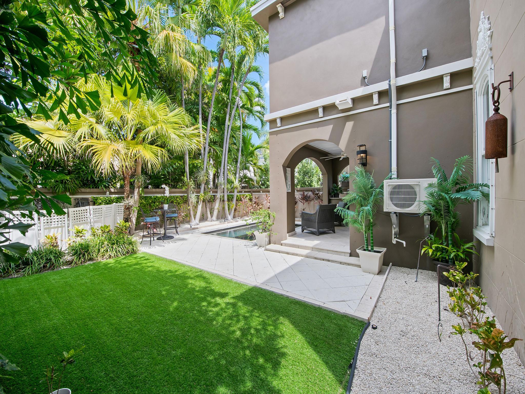 525 N Victoria Park Rd Fort Lauderdale, FL 33301