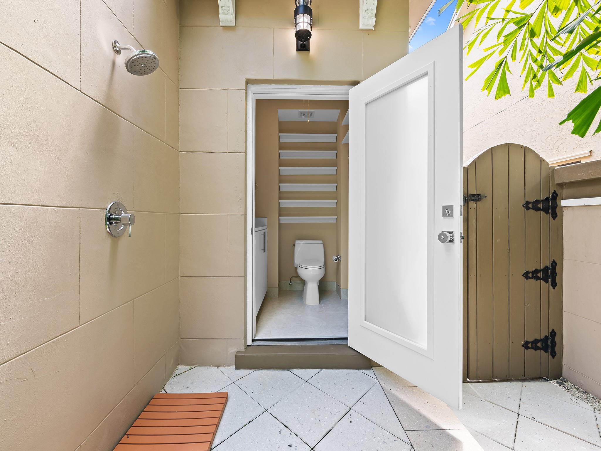 525 N Victoria Park Rd Fort Lauderdale, FL 33301