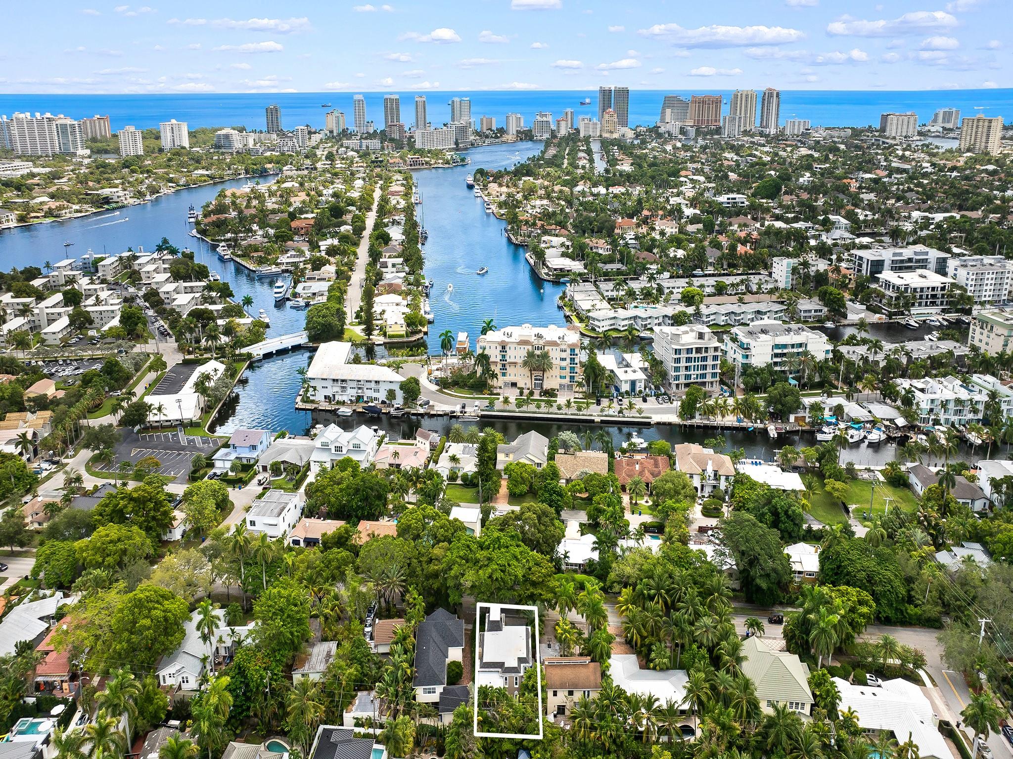 525 N Victoria Park Rd Fort Lauderdale, FL 33301