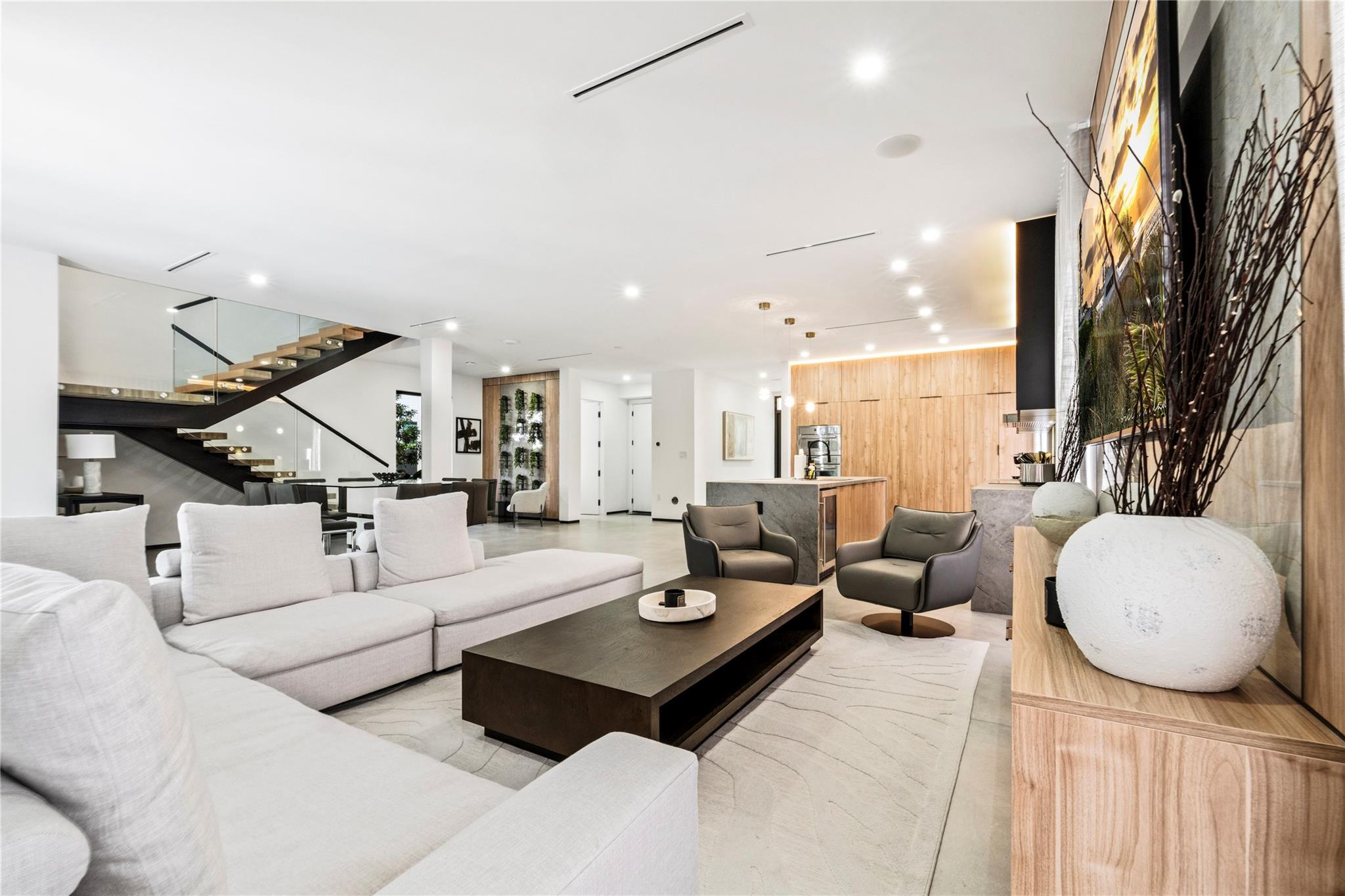 3320 NE 17th St Fort Lauderdale, FL 33305