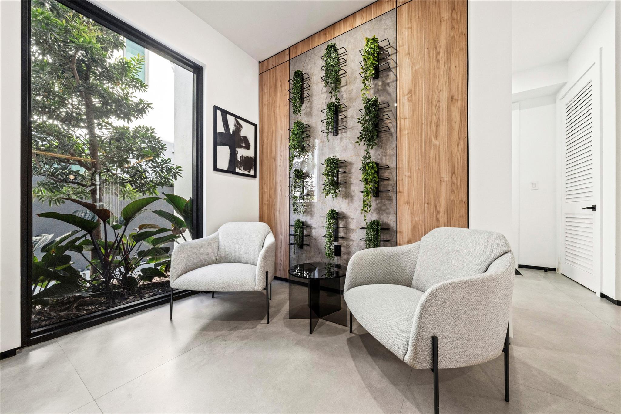 3320 NE 17th St Fort Lauderdale, FL 33305