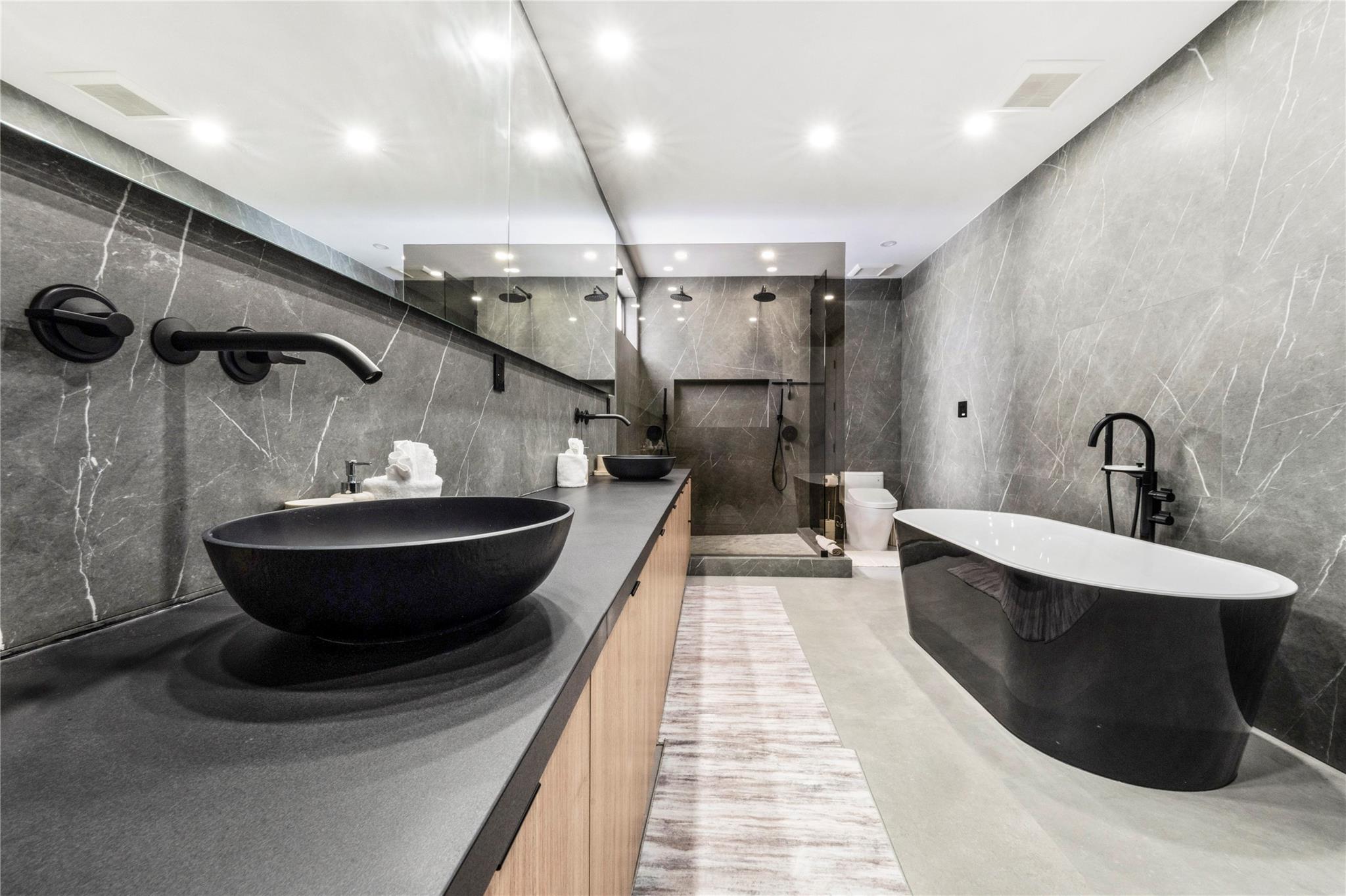 3320 NE 17th St Fort Lauderdale, FL 33305