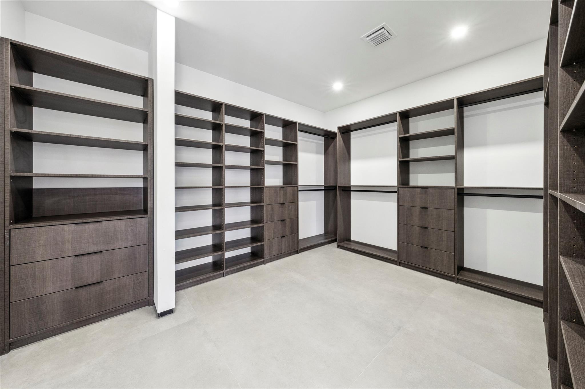 3320 NE 17th St Fort Lauderdale, FL 33305