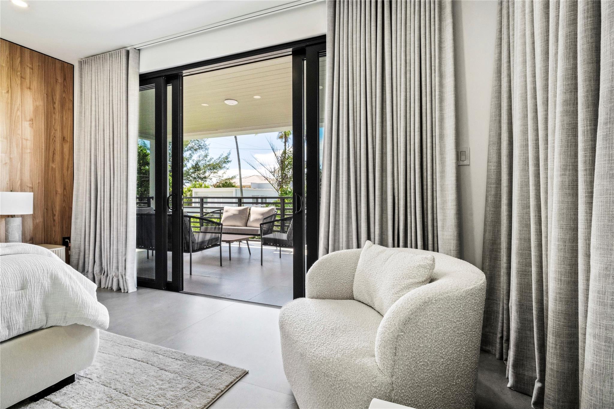 3320 NE 17th St Fort Lauderdale, FL 33305