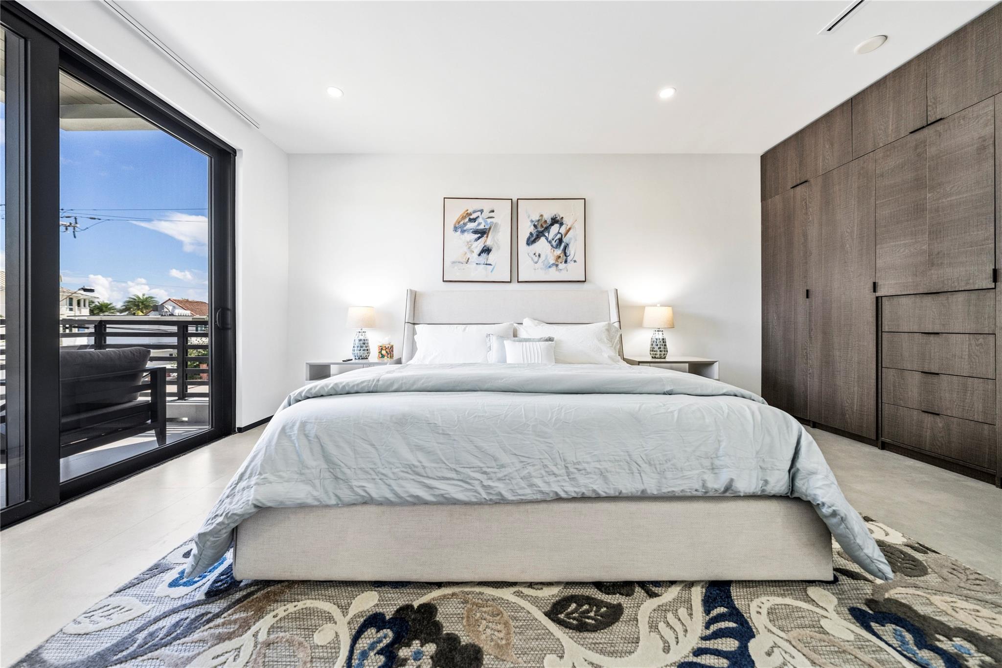 3320 NE 17th St Fort Lauderdale, FL 33305