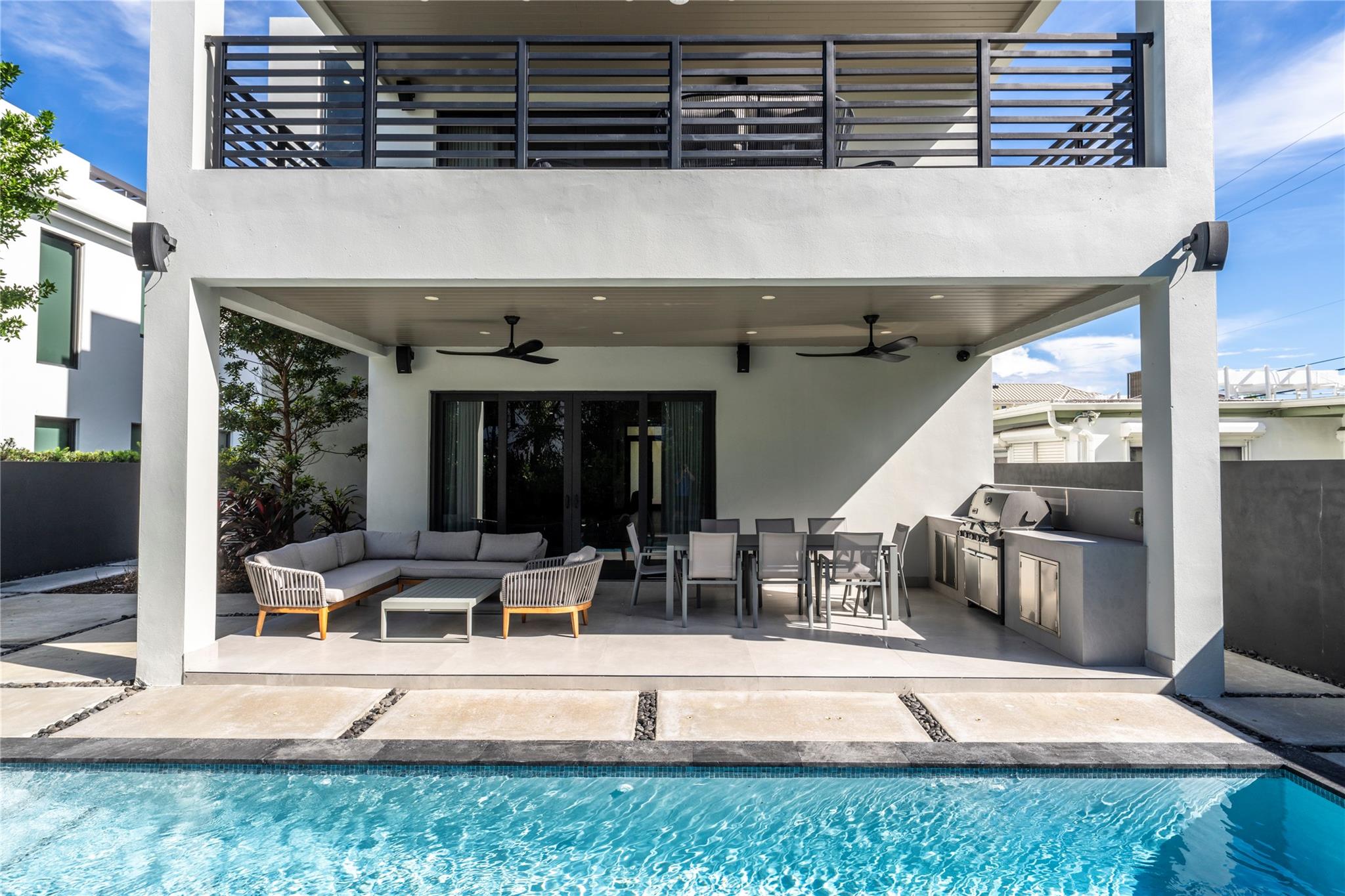 3320 NE 17th St Fort Lauderdale, FL 33305