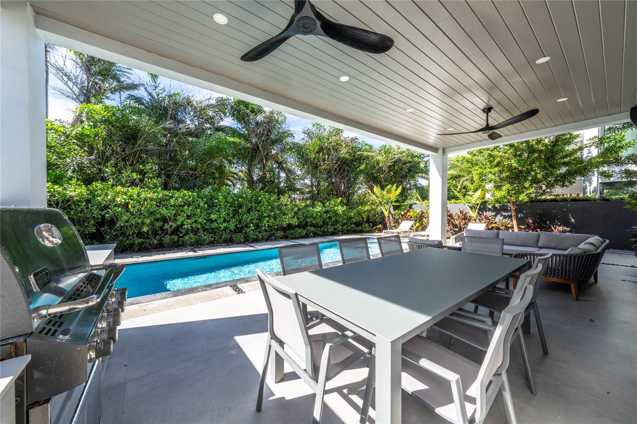 3320 NE 17th St Fort Lauderdale, FL 33305