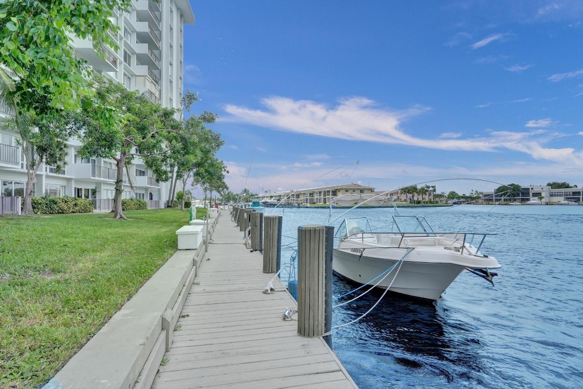 801 S Federal Hwy #PH-14 Pompano Beach, FL 33062